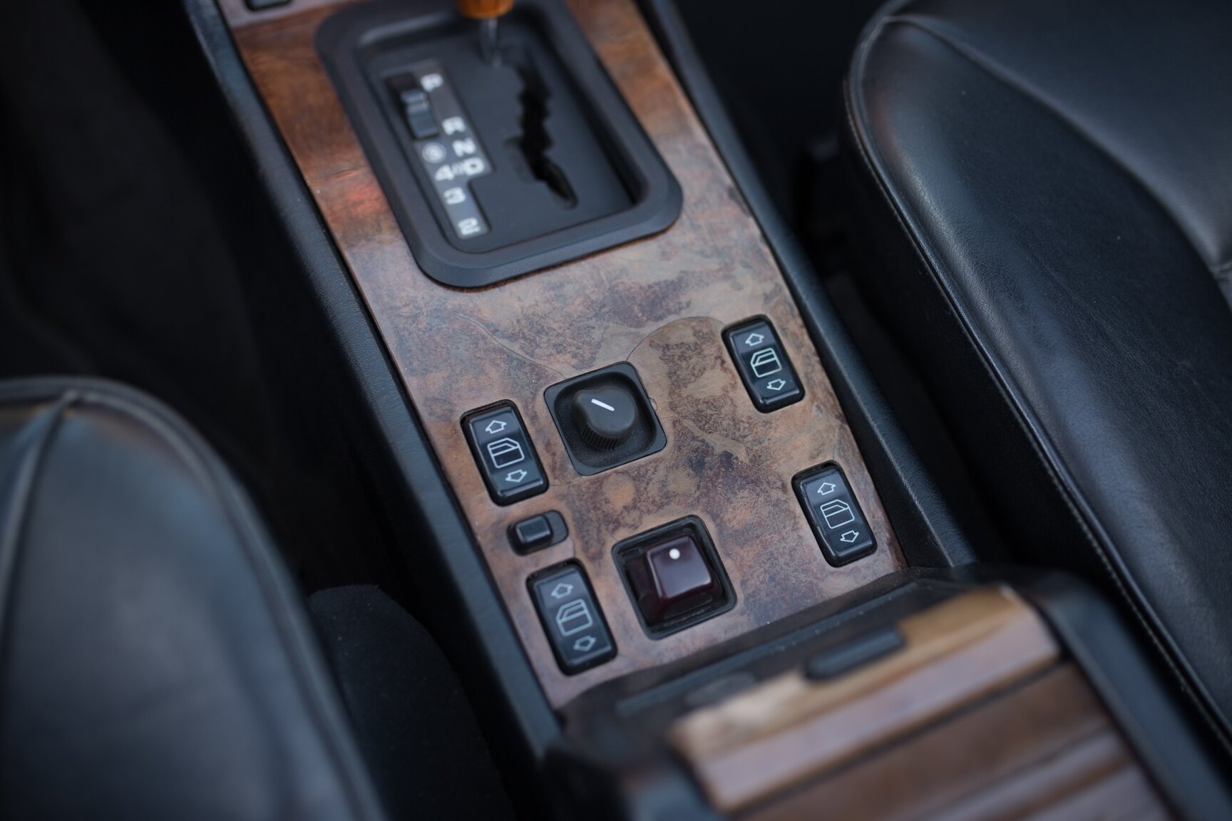 Interior image of 1993 Mercedes-Benz 300 CE-24 Cabriolet