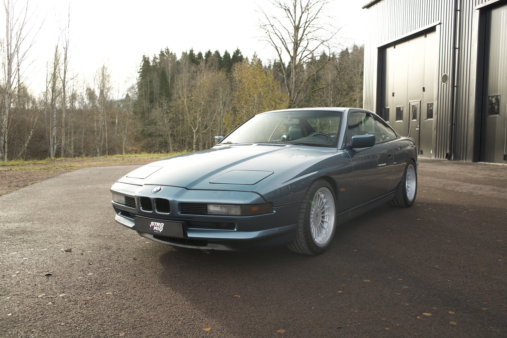 Exteriörbild på 1992 BMW 850i 6-speed manual - NO RESERVE