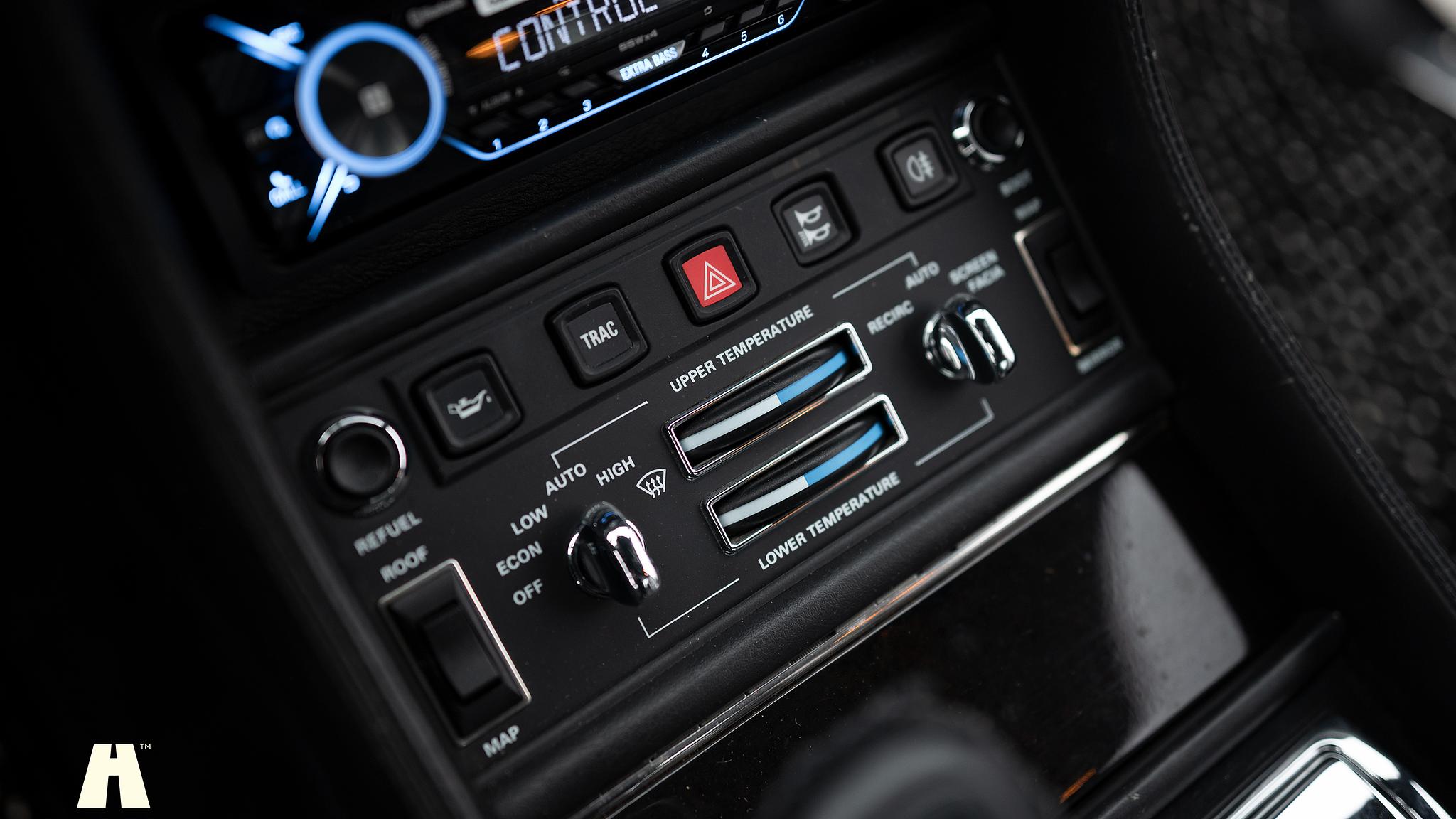 Innenraumfoto von 1997 Bentley Continental T (35)