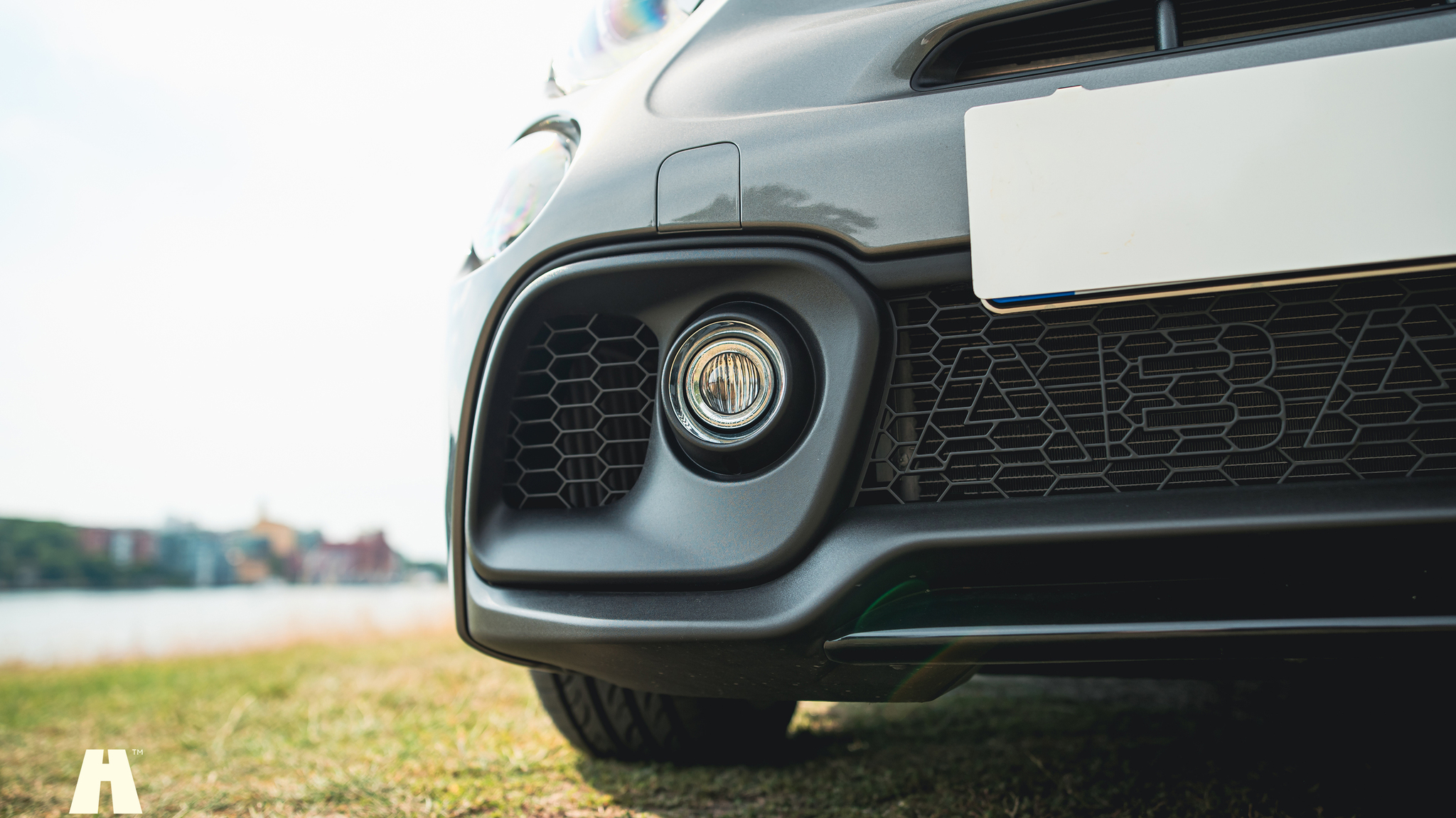 Exteriörbild på 2018 Abarth 595 Turismo CAB
