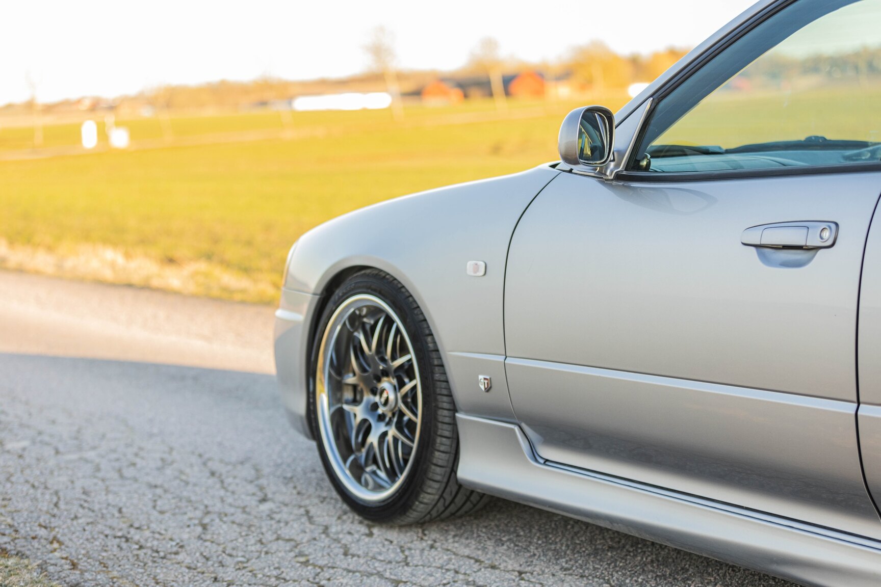 Exterior image of 2000 Nissan Skyline R34 GT 2.5