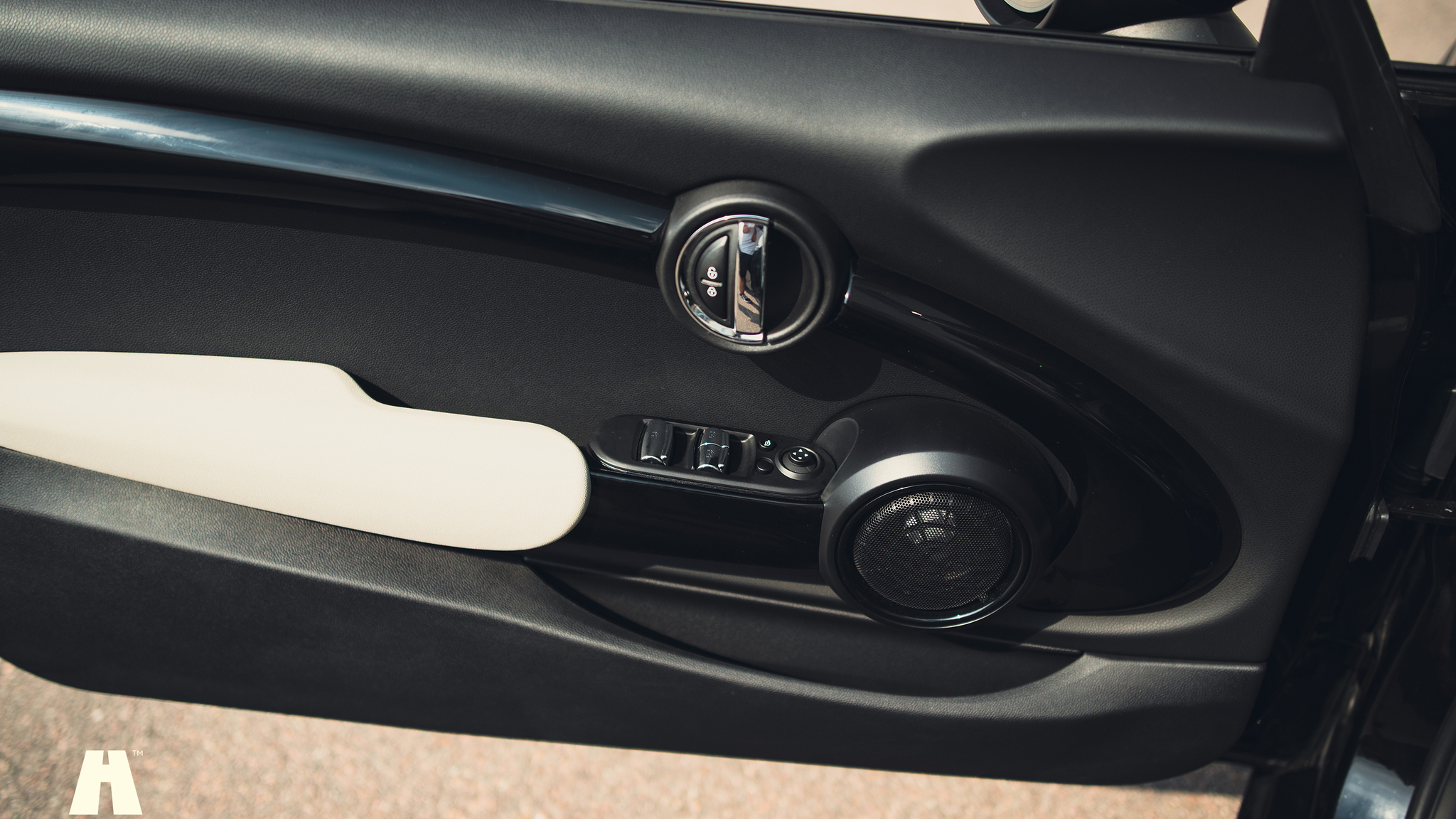 Interiörbild 2021 Mini John Cooper Works Cabriolet  (20)