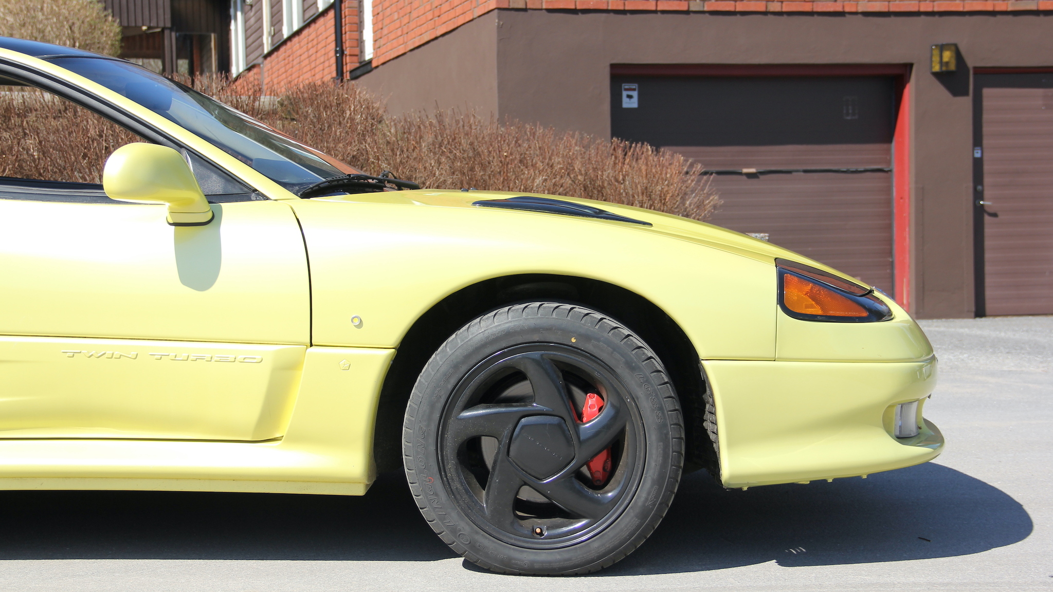 Exterior image of 1992 Dodge Stealth (14)