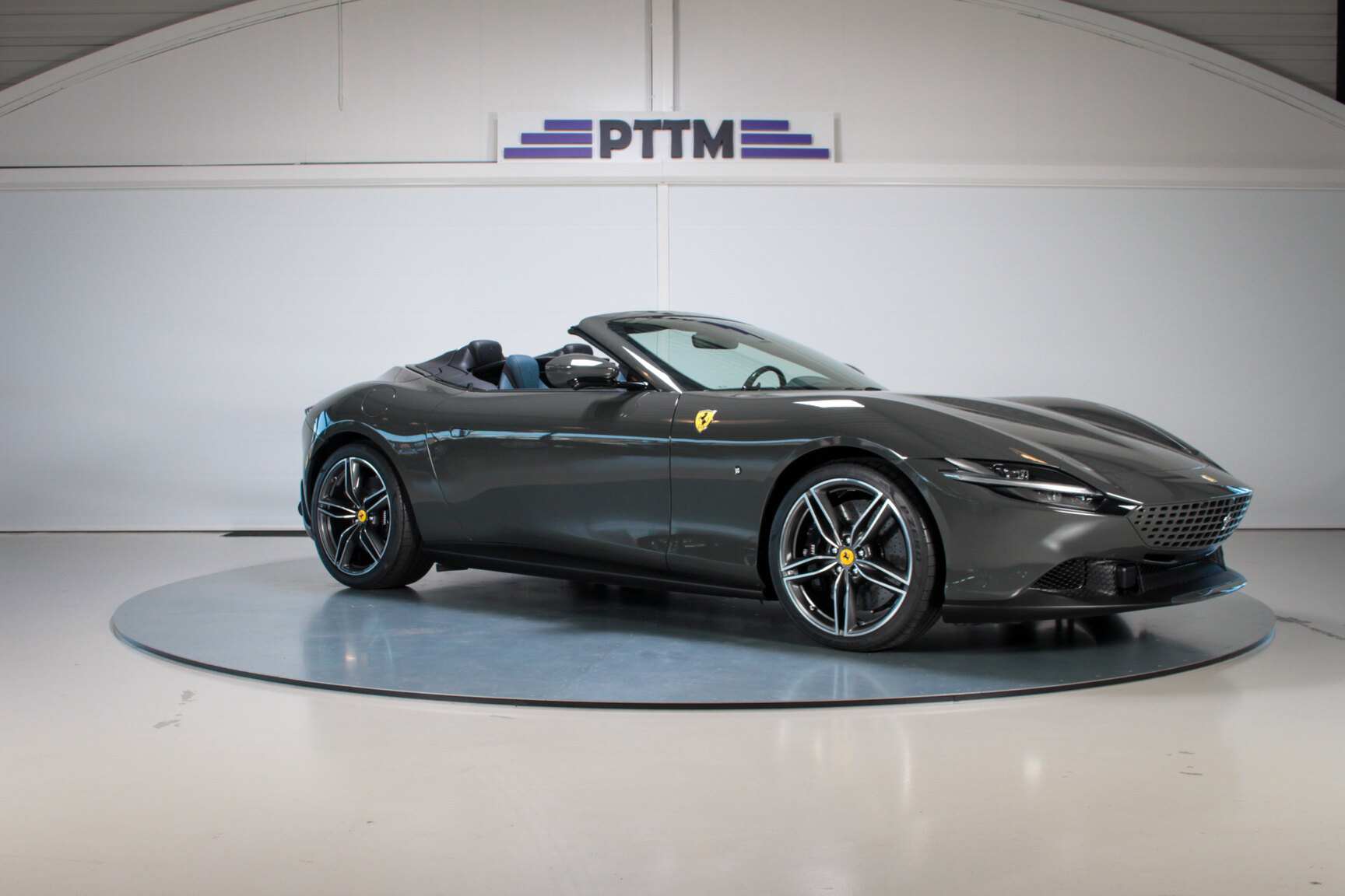 Exterior image of 2024 Ferrari Roma Spider