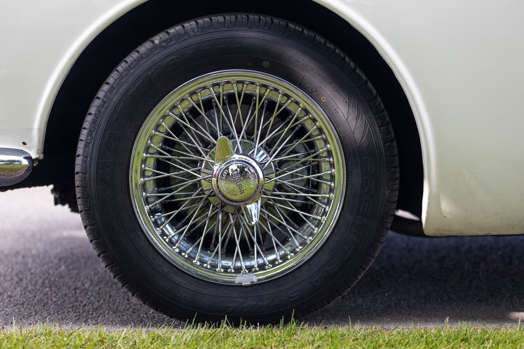 Aussenfoto 1968 Jaguar 340 XK Mark II