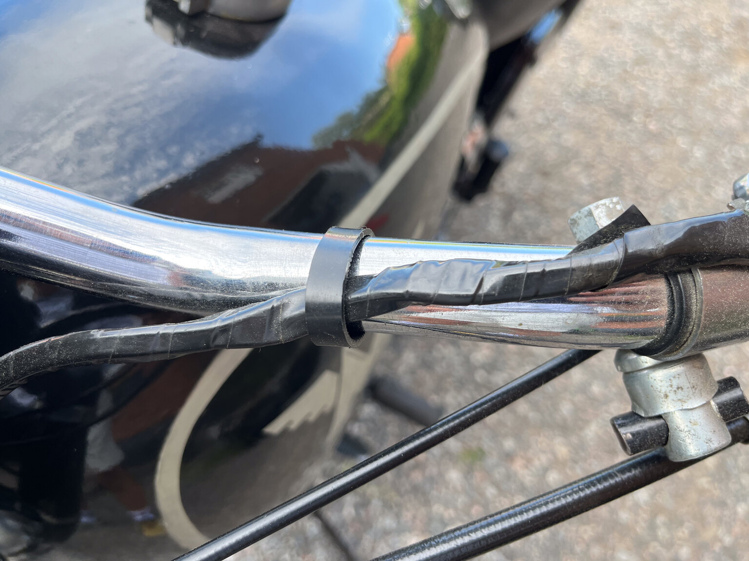 Exterior image of 1952 AJS 16MS 350cc Matchless-replica