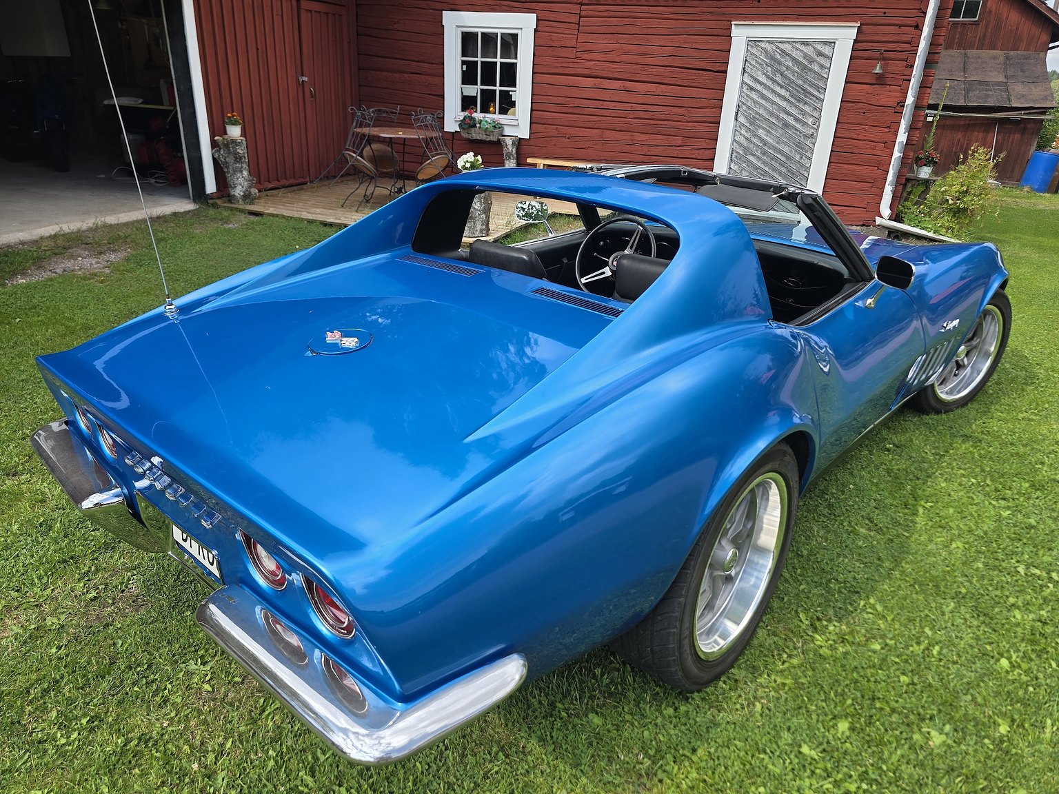 Exterior image of 1969 Chevrolet Corvette Stingray 6.0 V8
