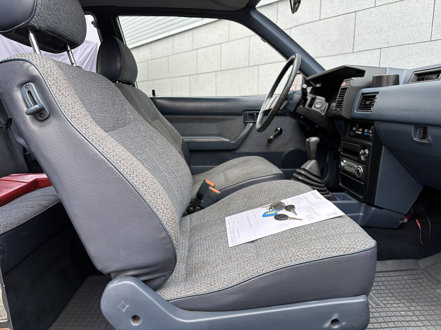 Interior image of 1988 Nissan Sunny (25)