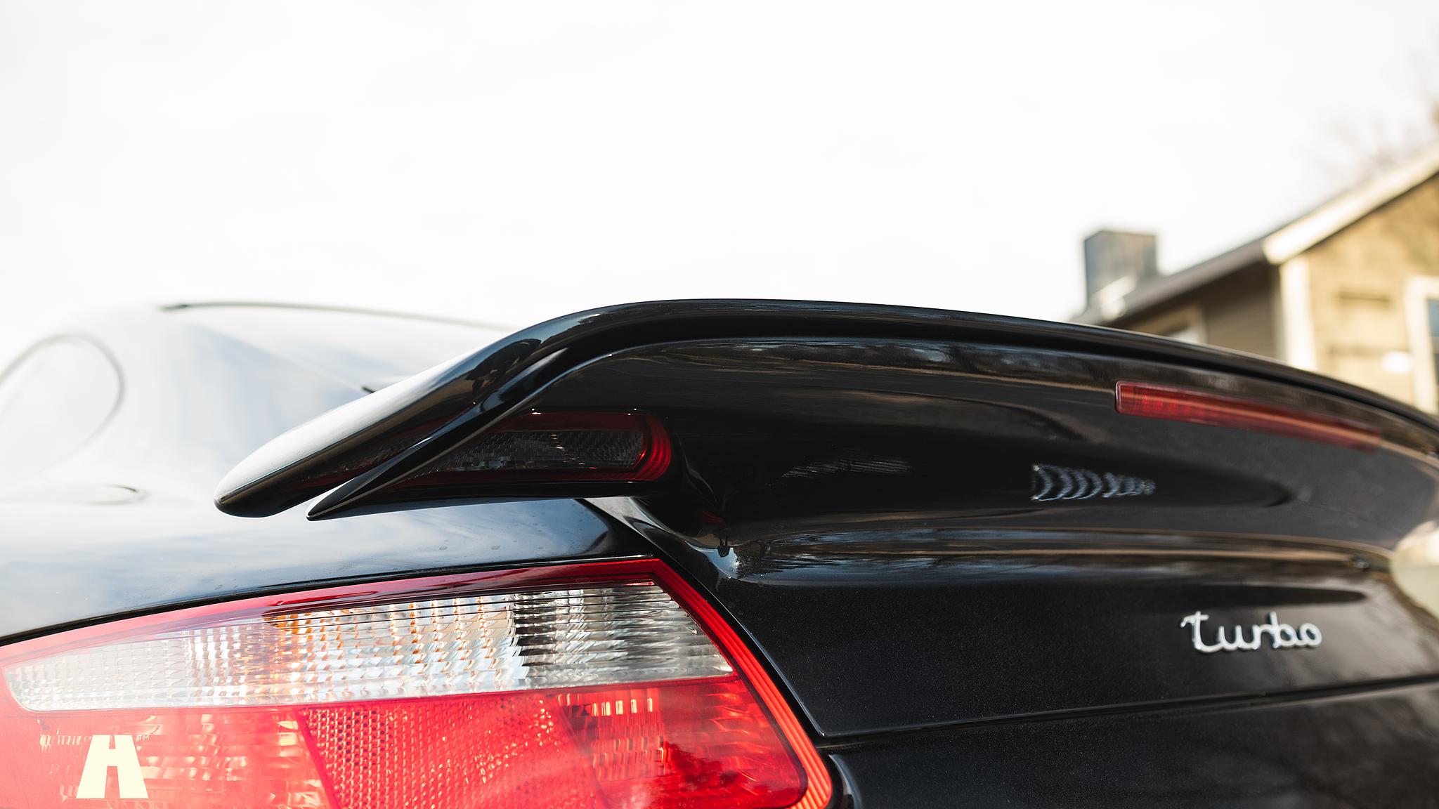 Exteriörbild på 2007 Porsche 997 Turbo