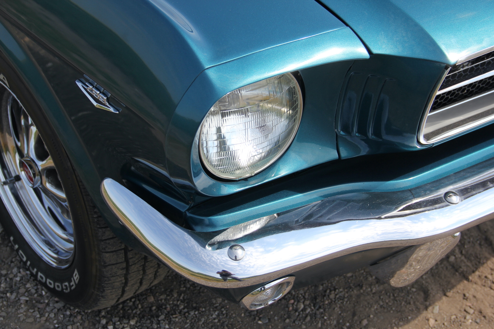 Exteriörbild på 1966 Ford Mustang 289 Cabriolet (39)