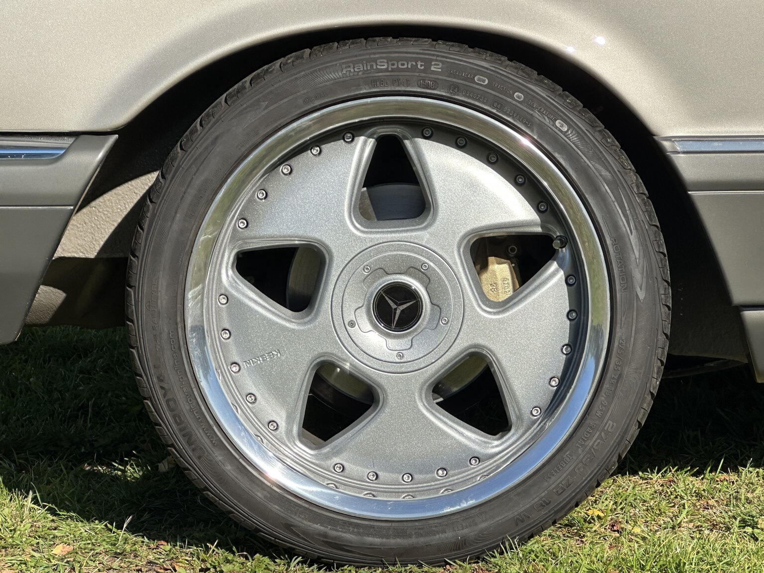 Aussenfoto 1986 Mercedes-Benz 500 SEC (63)