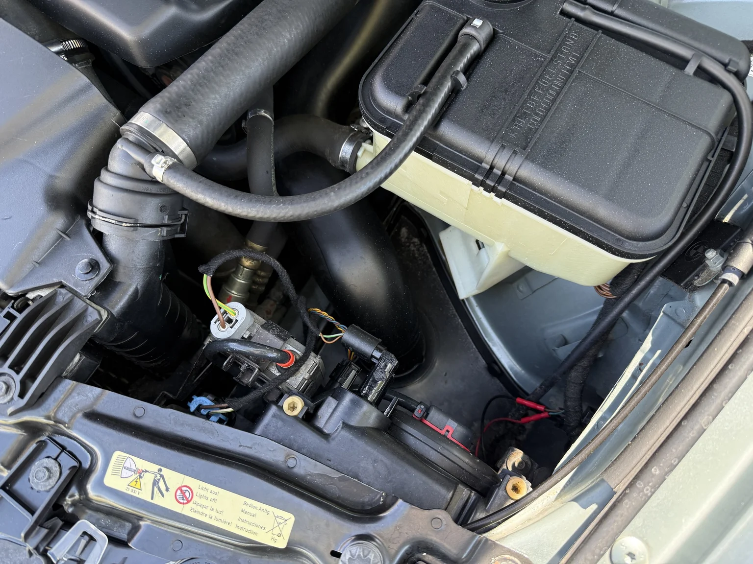 Image of 2003 BMW 525d Sedan (6) mechanics