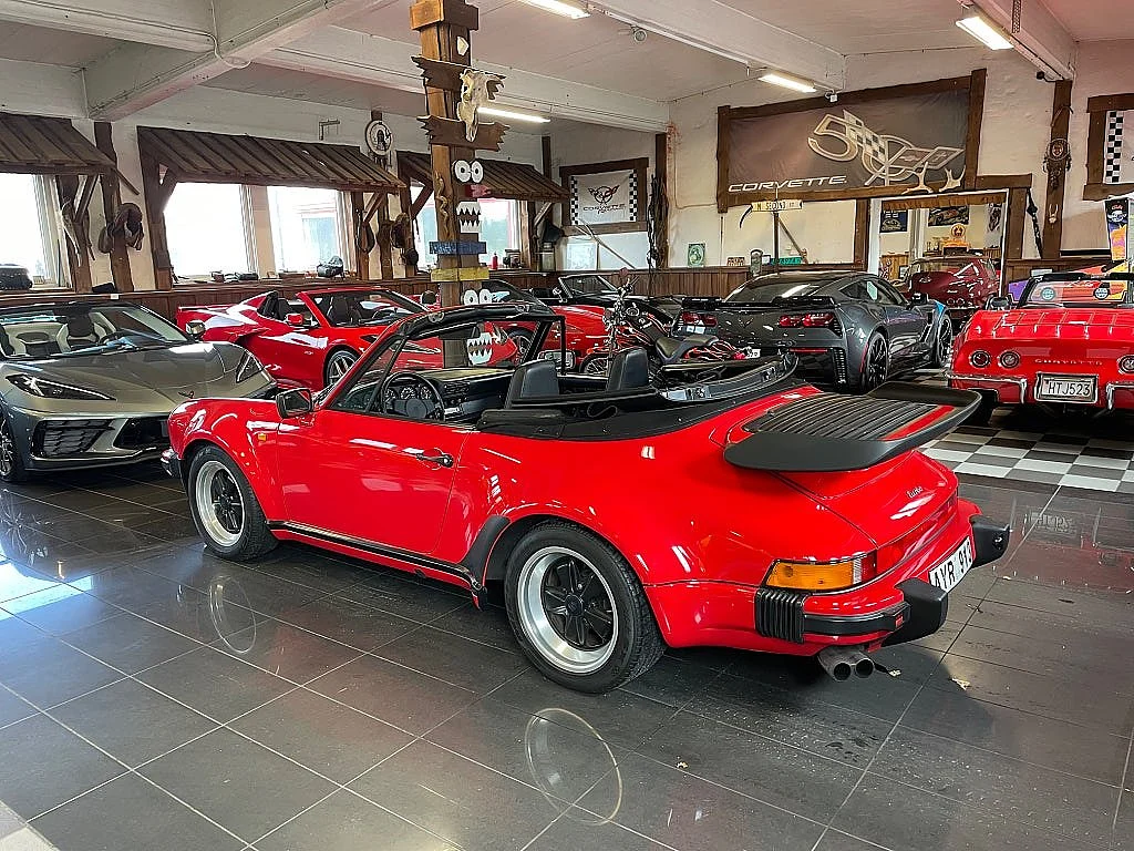 Image of 1987 Porsche 911 (5)