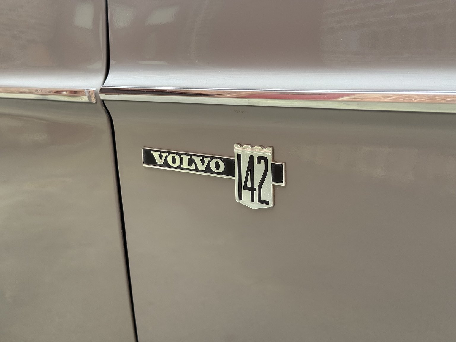 Exterior image of 1970 Volvo 142 Automatic