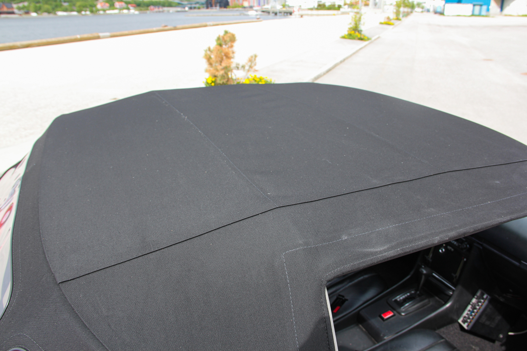 Exteriörbild på 1975 Mercedes-Benz 280 SL (19)