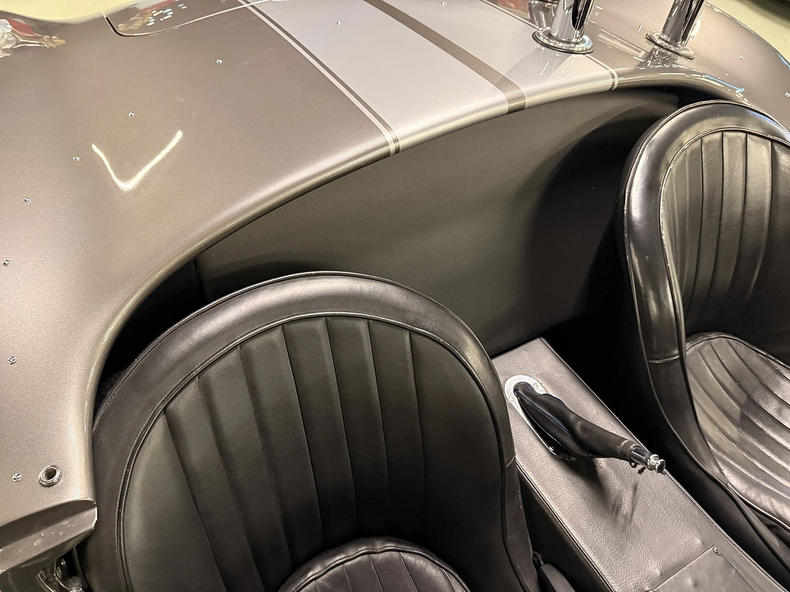 Innenraumfoto von 2018 Superformance Cobra (14)