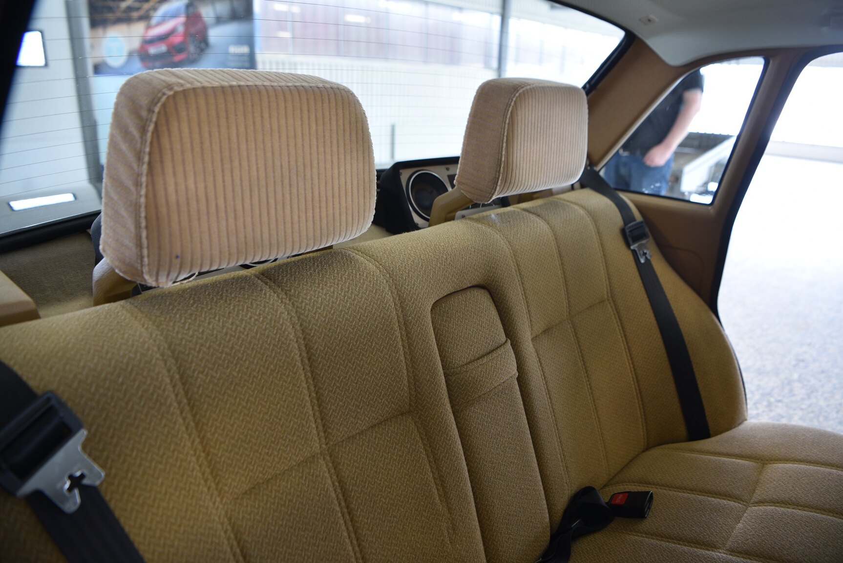 Innenraumfoto von 1986 Volvo 240 DL (15)