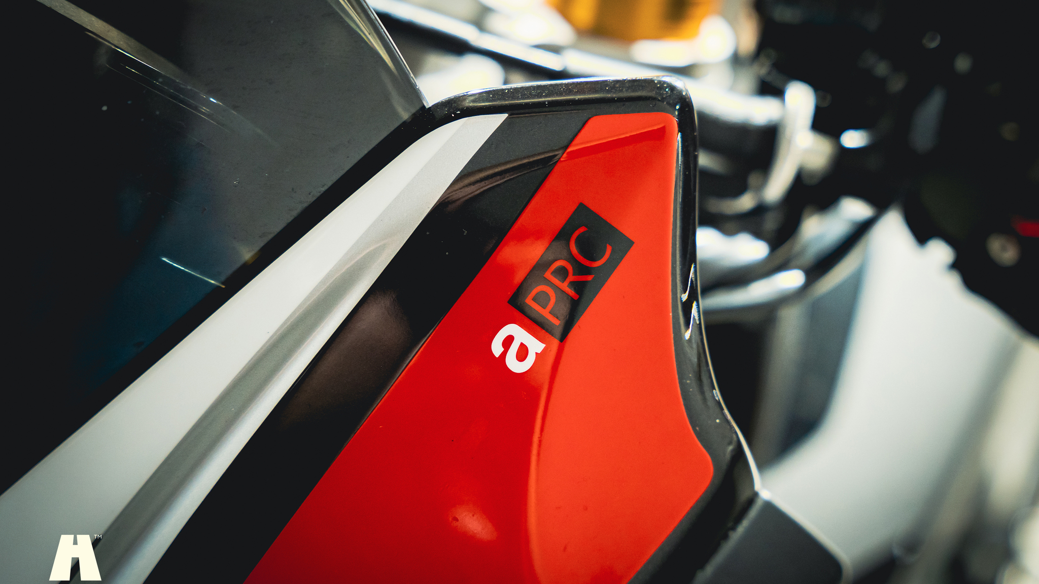 Exterior image of 2016 Aprilia Tuono V4 Factory