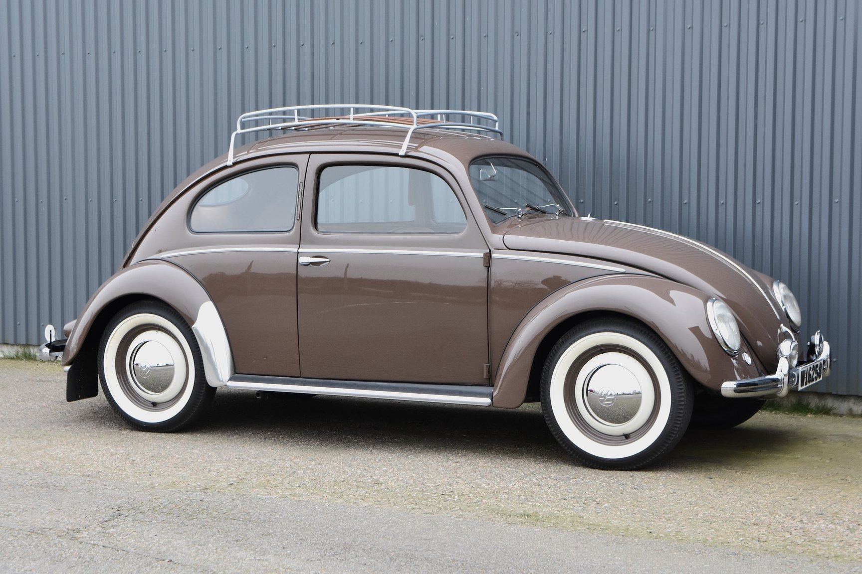Exterior image of 1950 Volkswagen 1100 1.1 