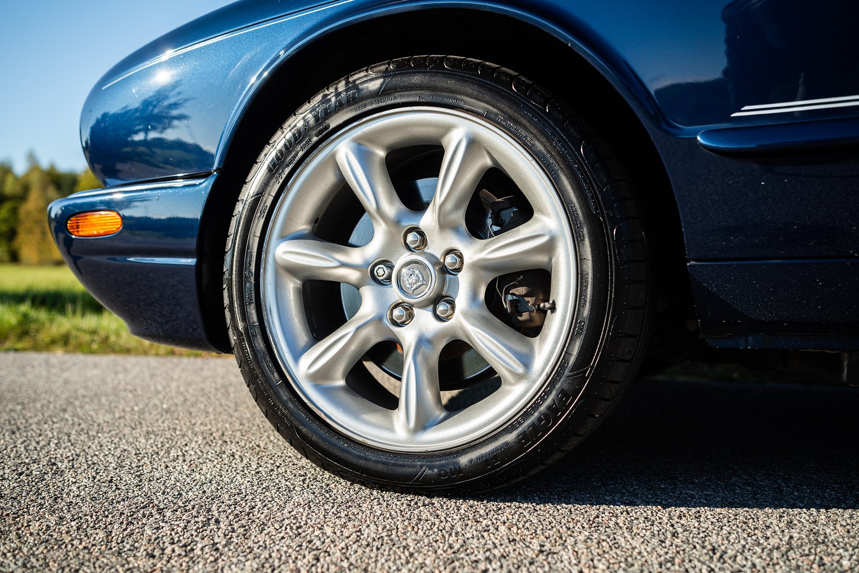 Exterior image of 2001 Jaguar XJR