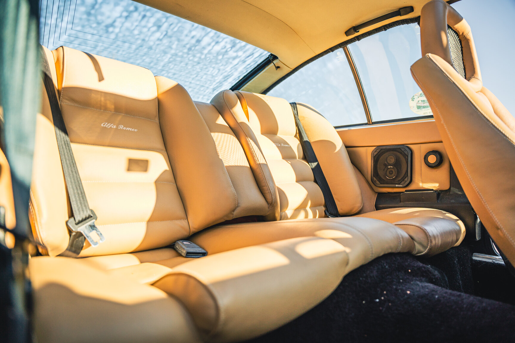 Interior image of 1985 Alfa Romeo GTV 6 2.5 (42)