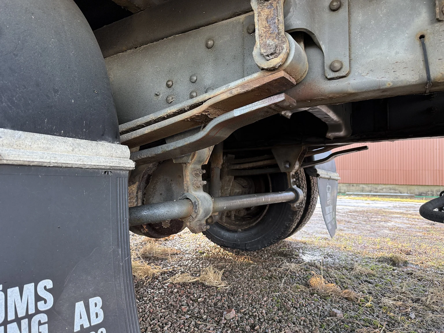 Exteriörbild på 2000 Volvo FL6 4x2 - NO RESERVE (33)