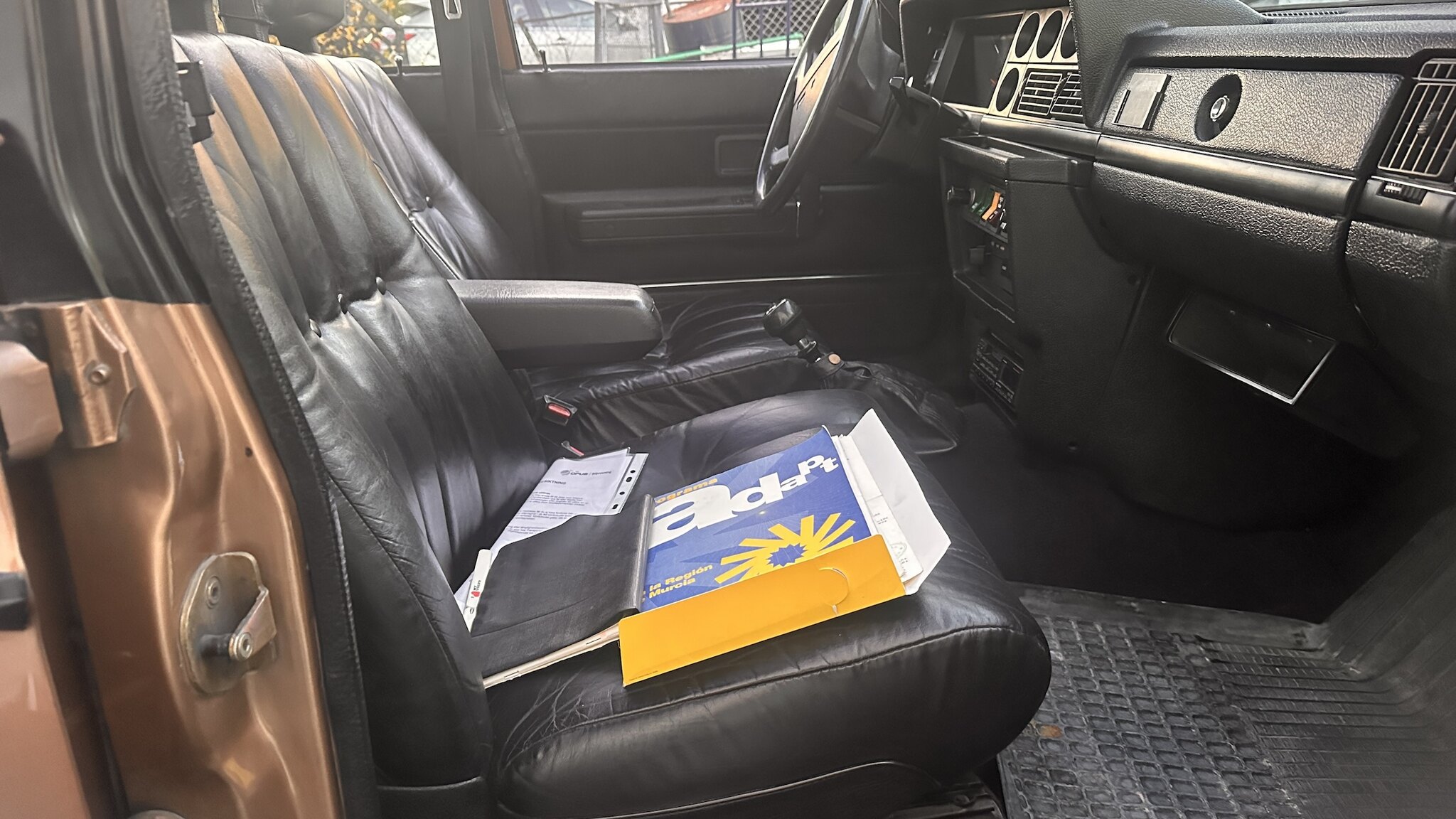 Interiörbild 1981 Volvo 244 GLE D6