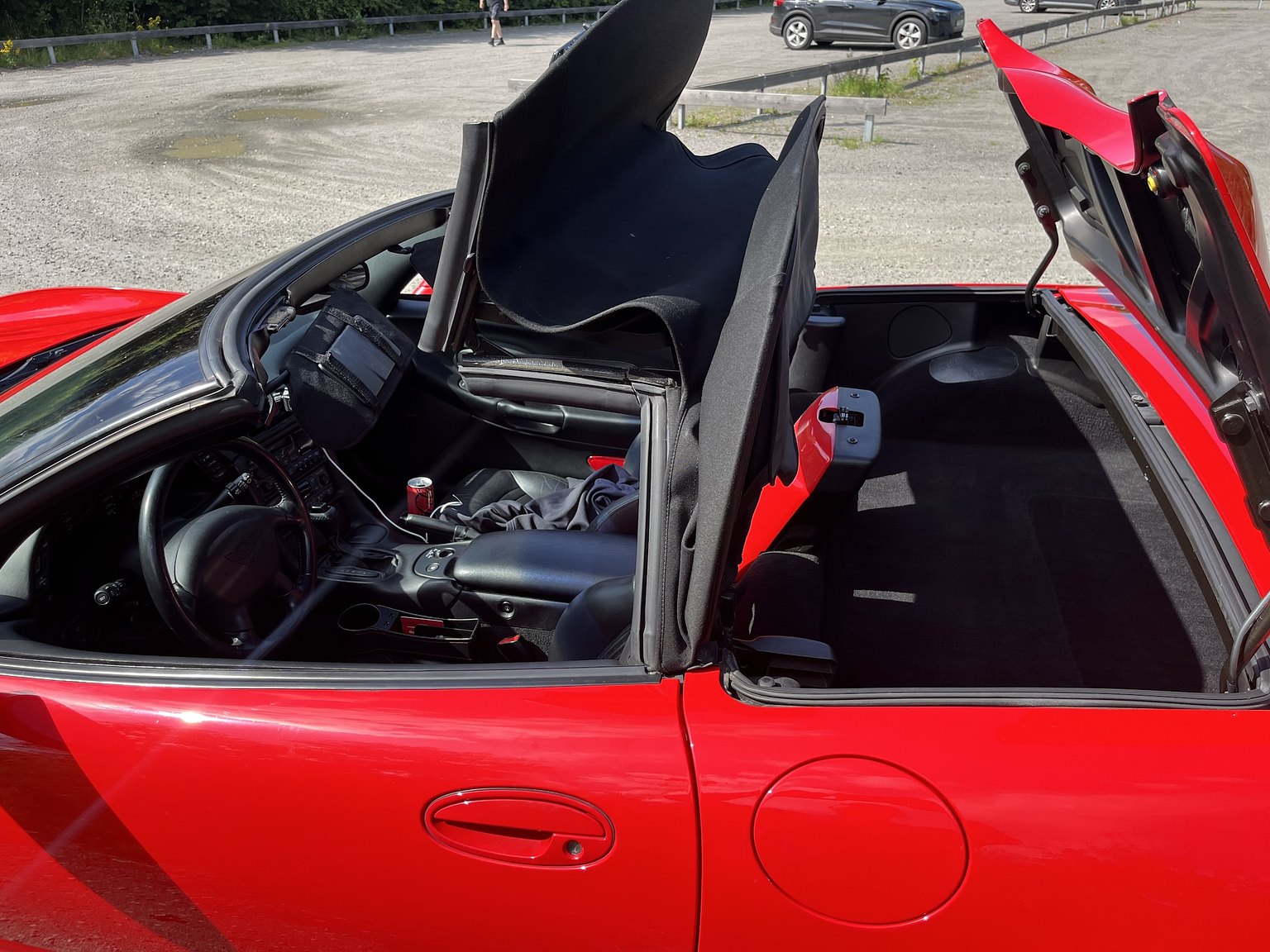 Exterior image of 2000 Chevrolet Corvette Cabriolet