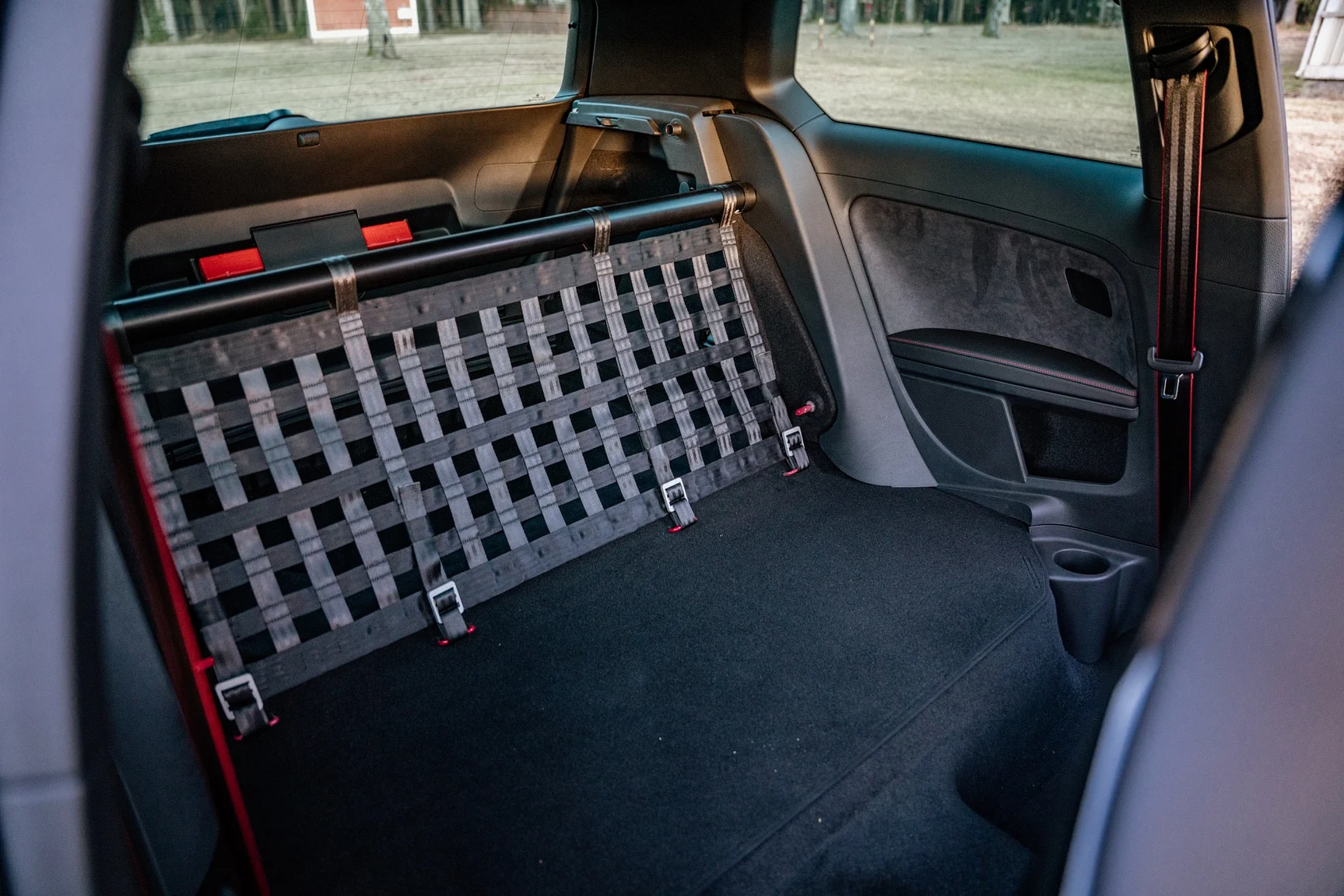 Interior image of 2016 Volkswagen Golf GTi Clubsport S - no. 291/400 (25)