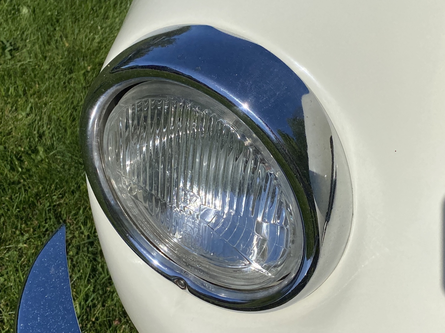 Exterior image of 1974 Volkswagen Beetle 1303 S (14)