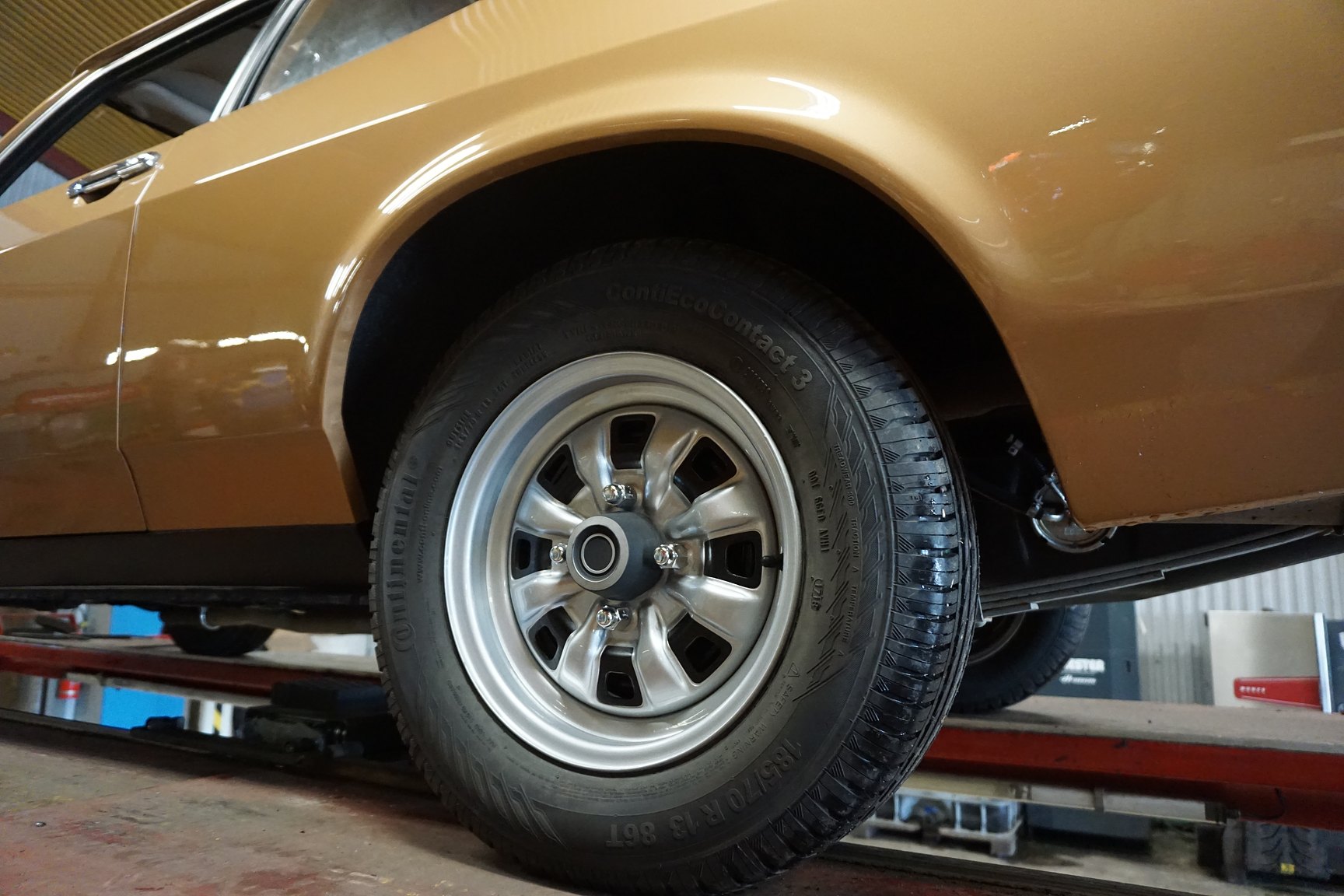 Image of 1975 Ford Capri 1600 mechanics