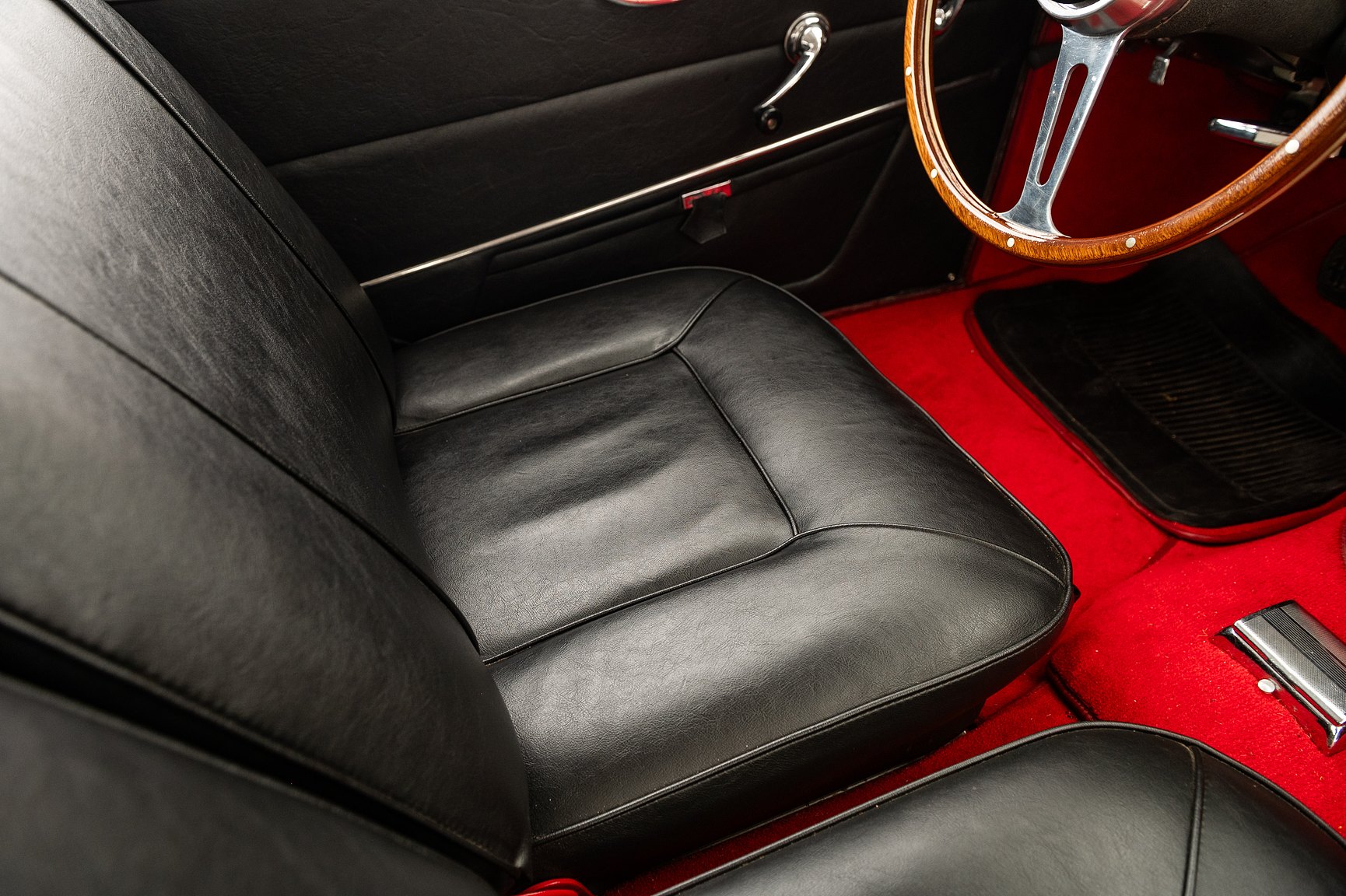 Interior image of 1962 Alfa Romeo Giulia Sprint 1600