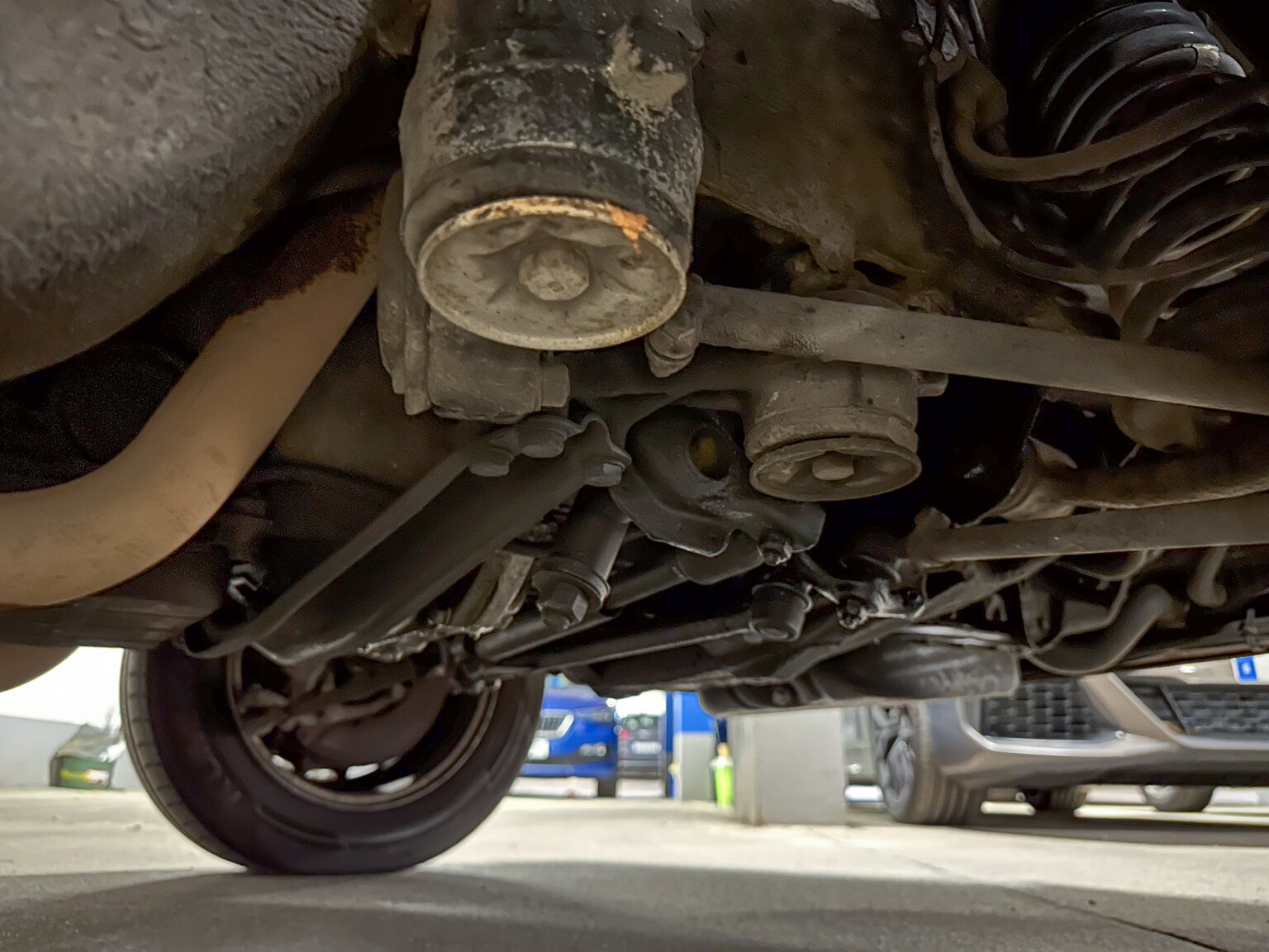 Image of 1985 Mercedes-Benz 500 SEL mechanics