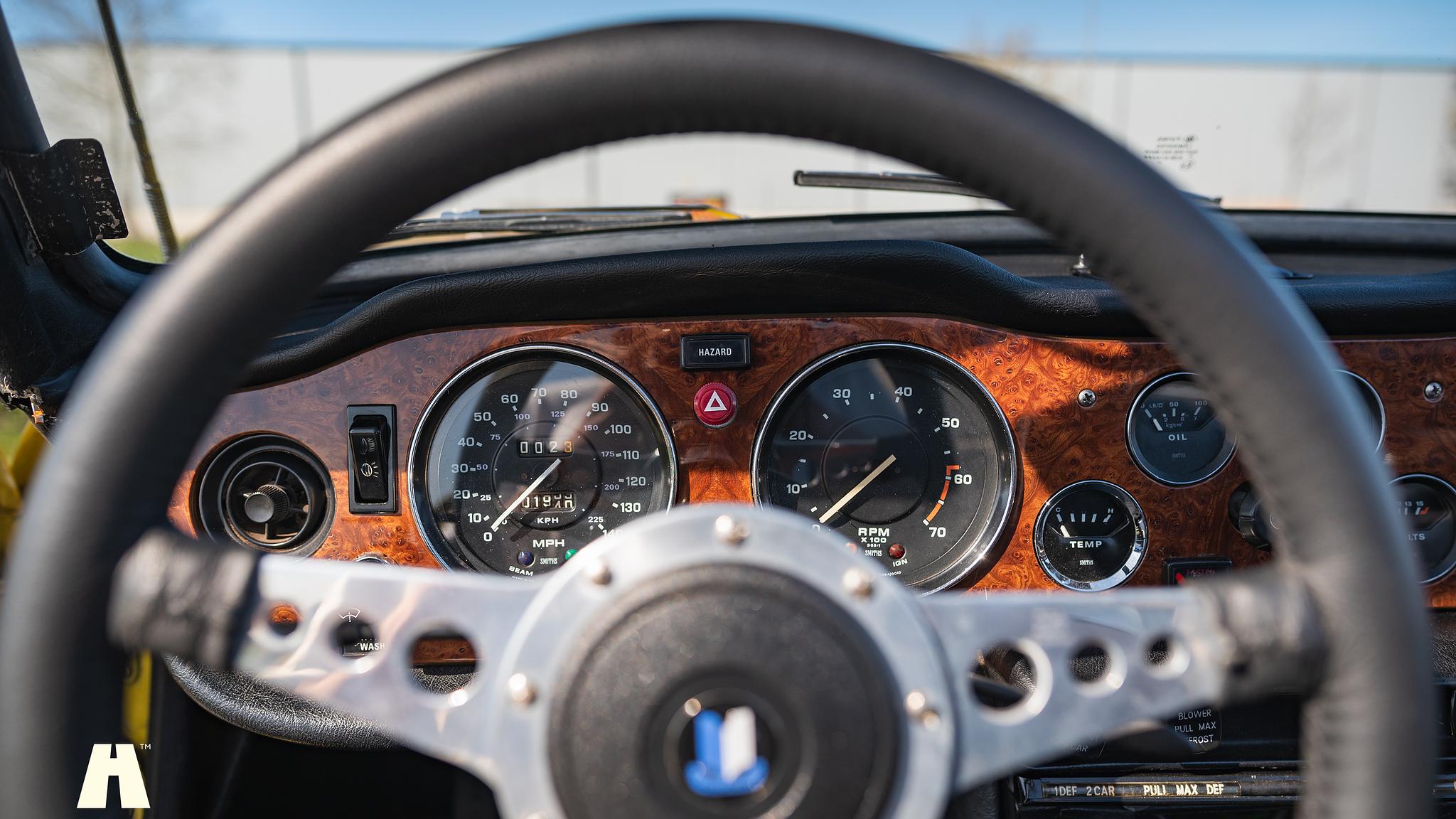 Innenraumfoto von 1974 Triumph TR6 (13)