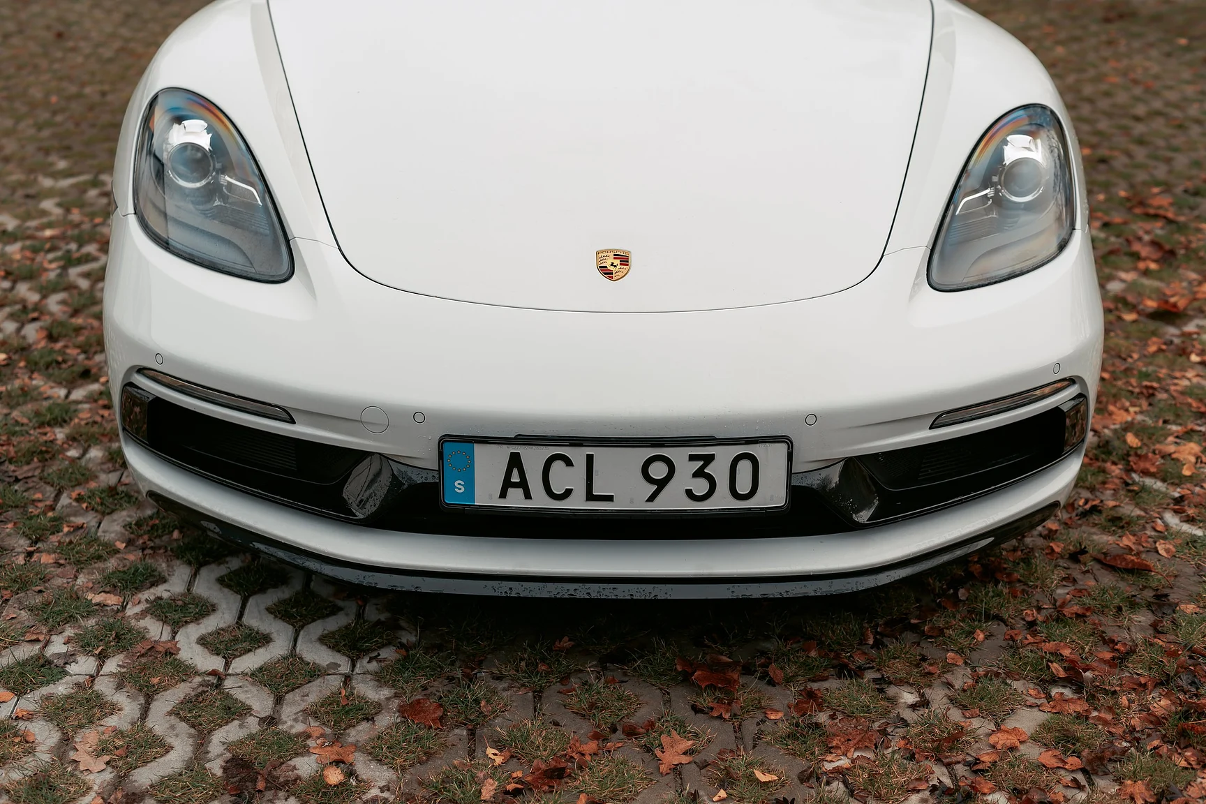 Exterior image of 2017 Porsche 718 Cayman S (35)