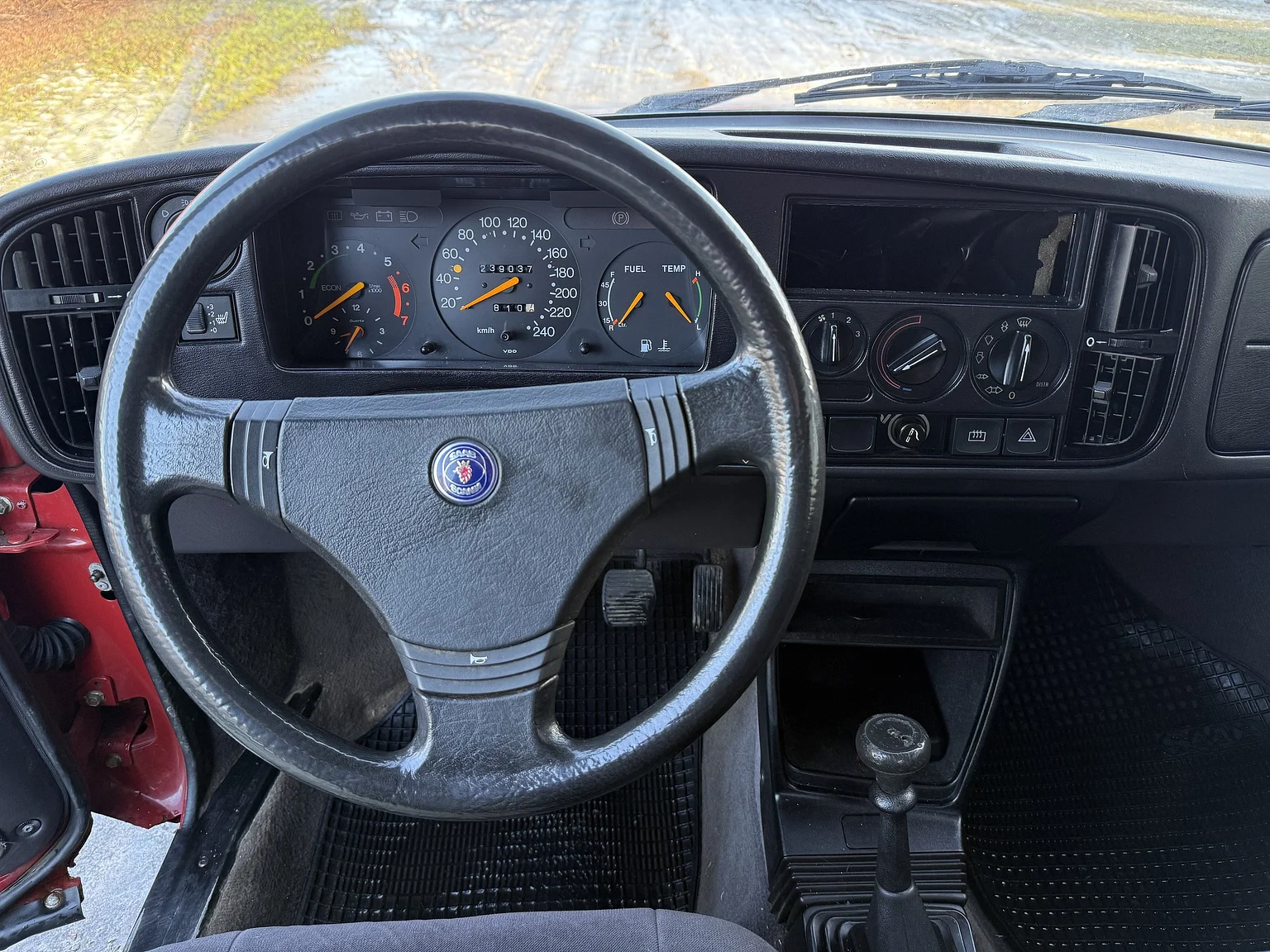 Interior image of 1991 SAAB 900S Turbo 2-door (4)