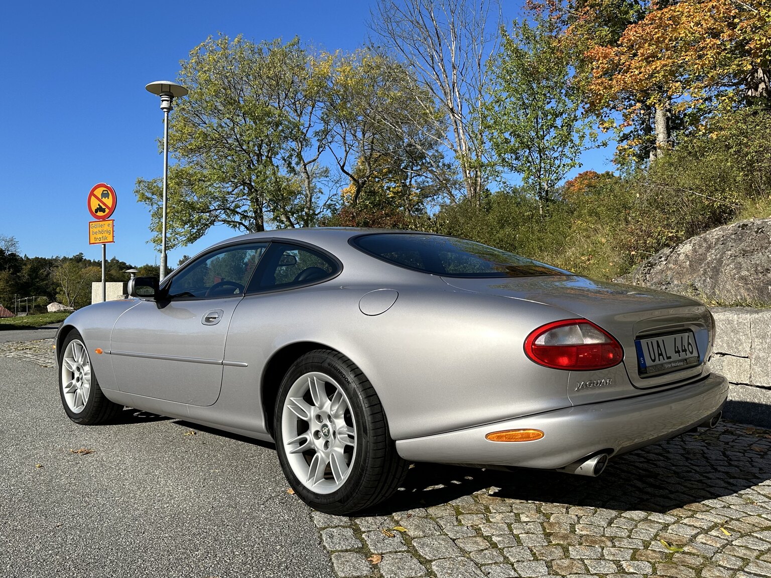 Exteriörbild på 2000 Jaguar XK 8
