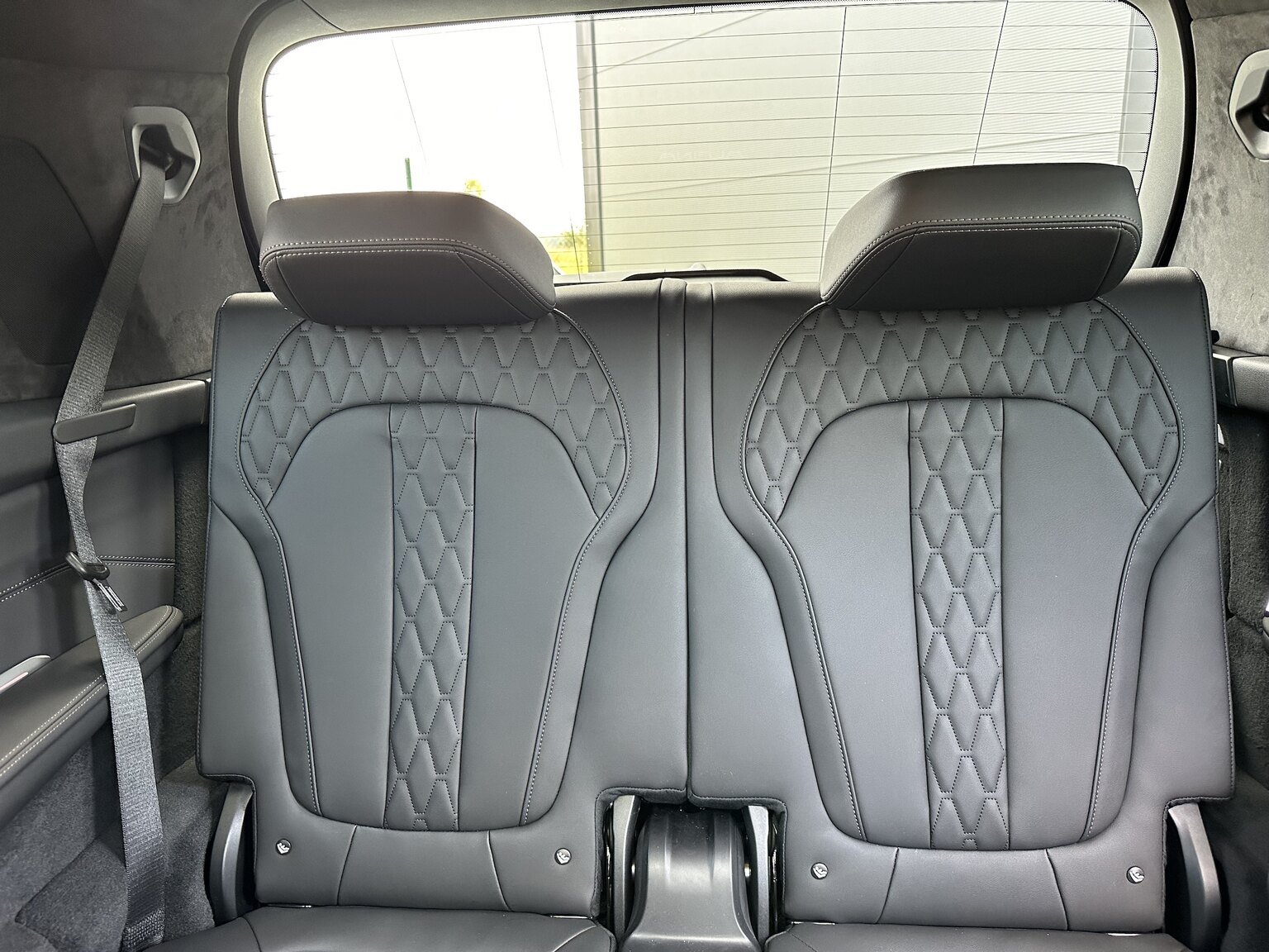 Interior image of 2022 ALPINA XB7