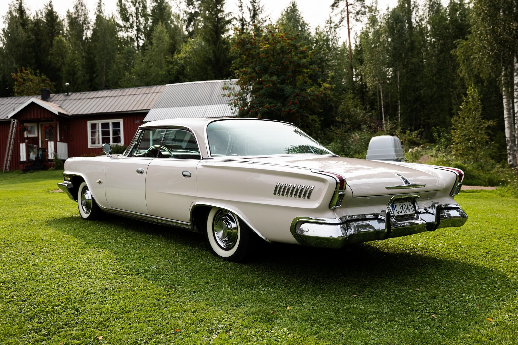Exterior image of 1962 Chrysler New Yorker