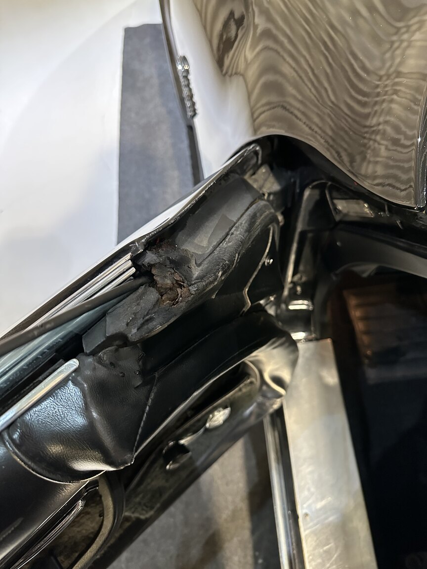 Interior image of 1975 Chevrolet Corvette Stingray 
