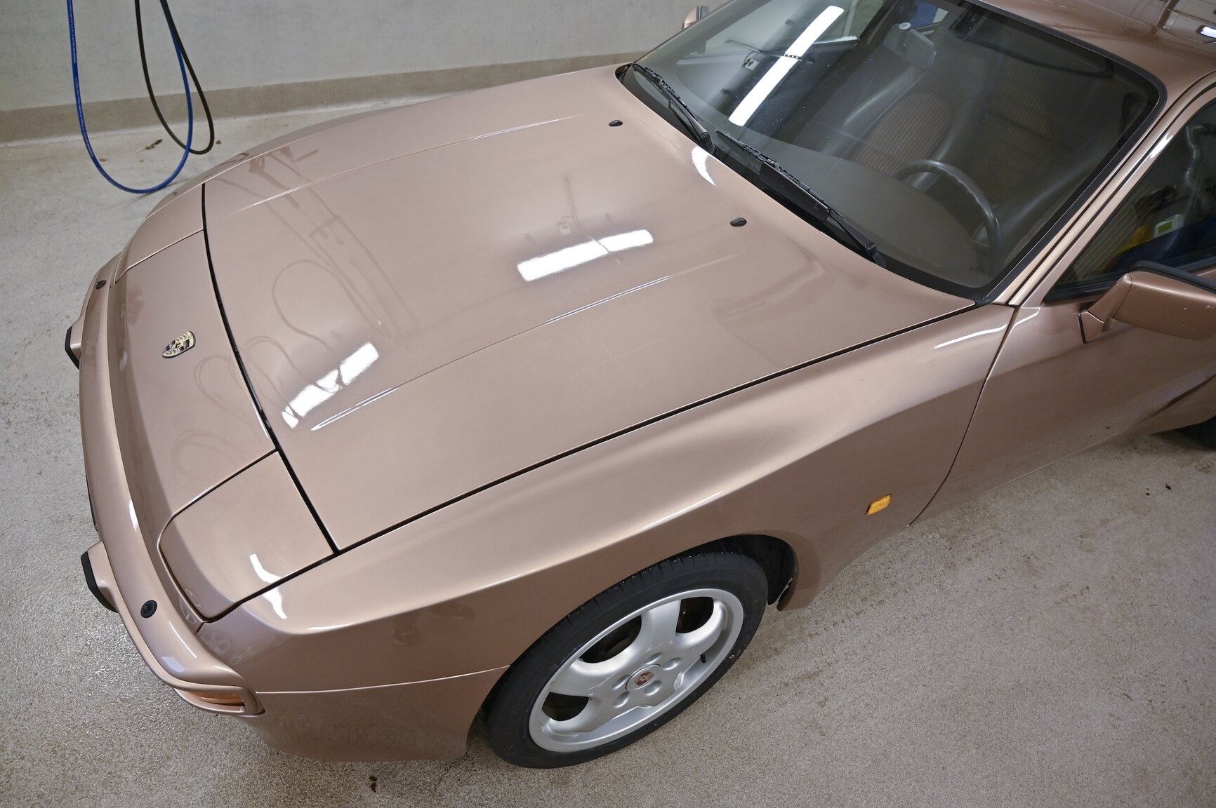Exteriörbild på 1987 Porsche 944 Automat