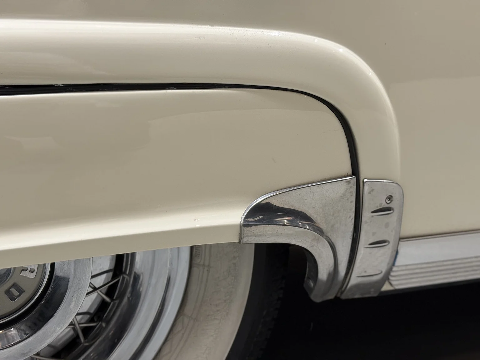 Aussenfoto 1956 Ford Fairlane Sunliner V8 5.1 (74)