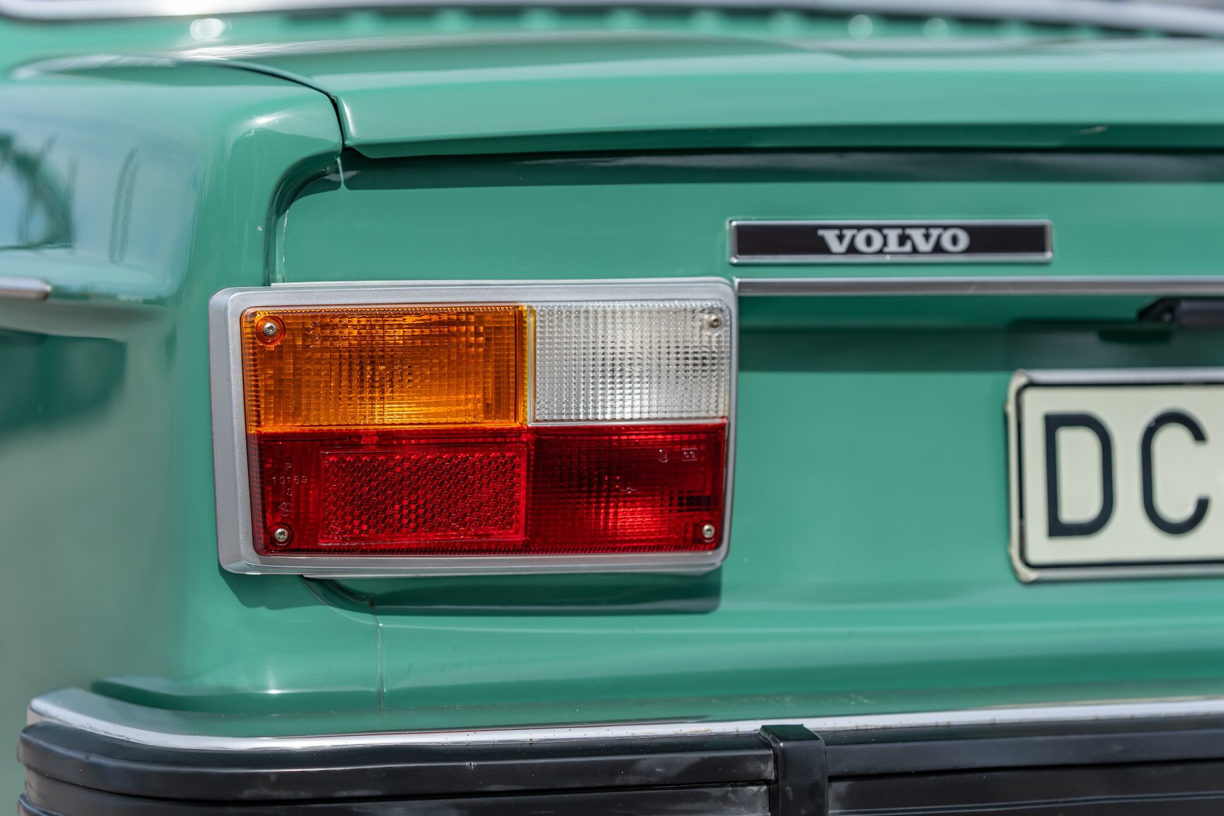 Exterior image of 1973 Volvo 144
