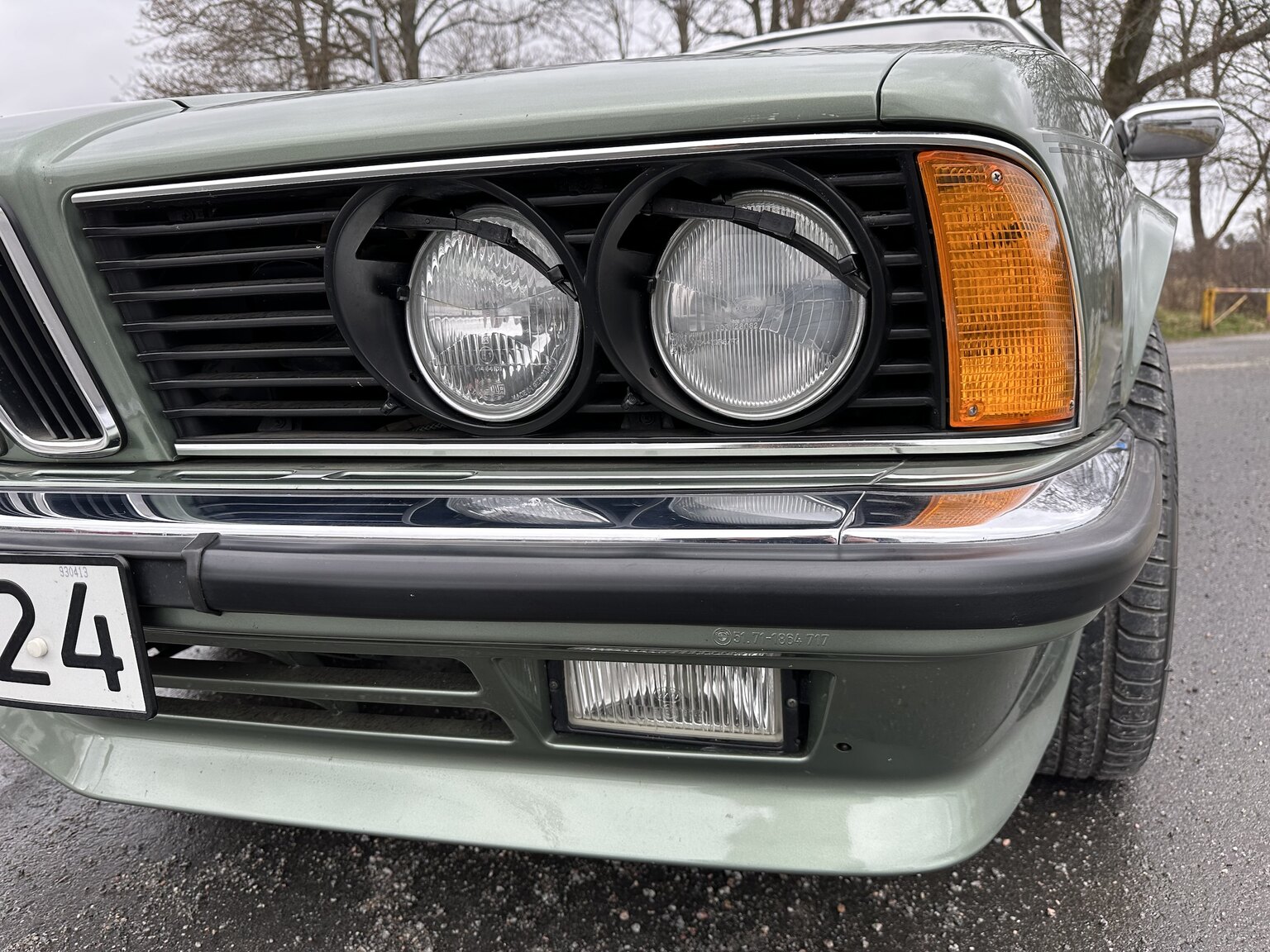 Exterior image of 1986 BMW 635CSi