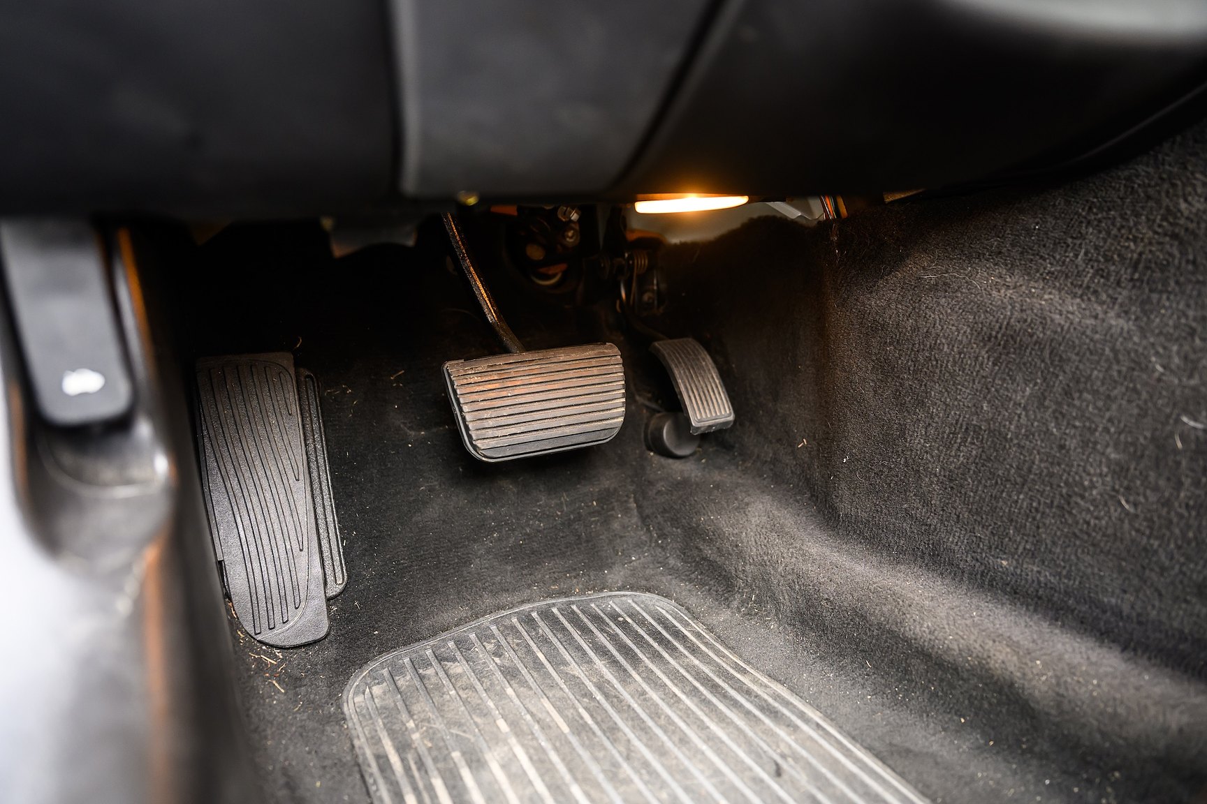 Interior image of 2001 Jaguar XKR Silverstone