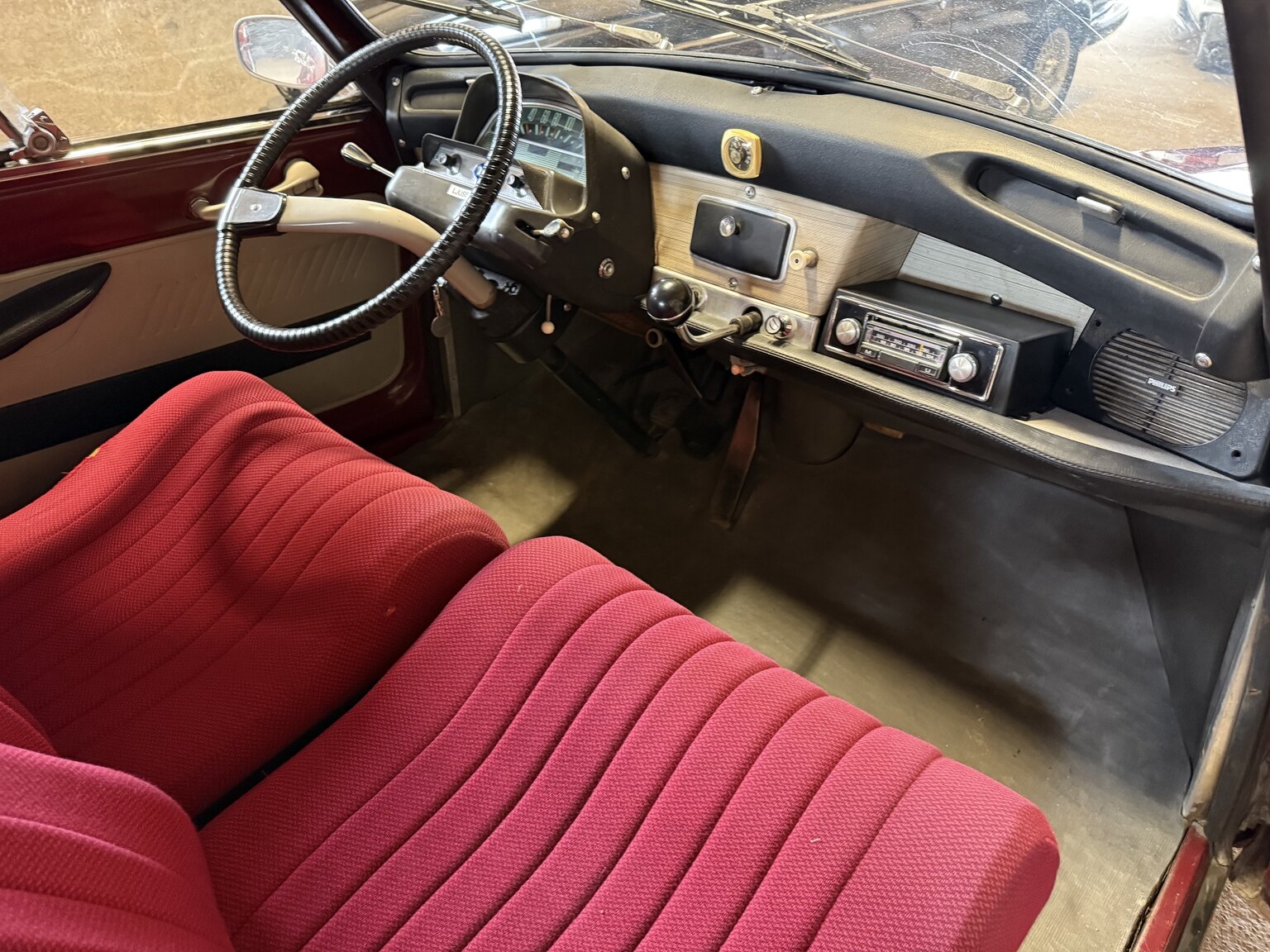 Interior image of 1967 Citroën Ami 6 Weekend