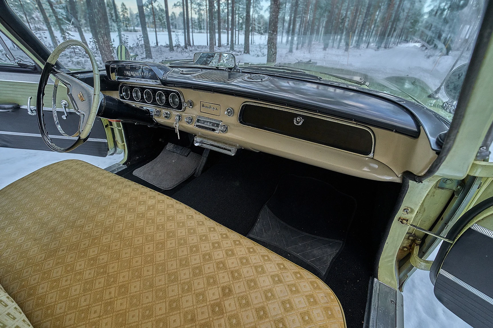 Interiörbild 1957 Dodge Royal (7)