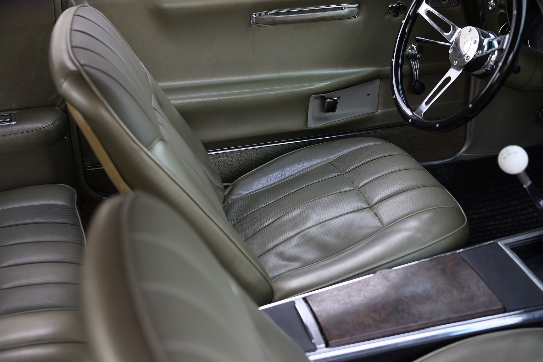 Interior image of 1968 Pontiac Firebird 400 Ram Air