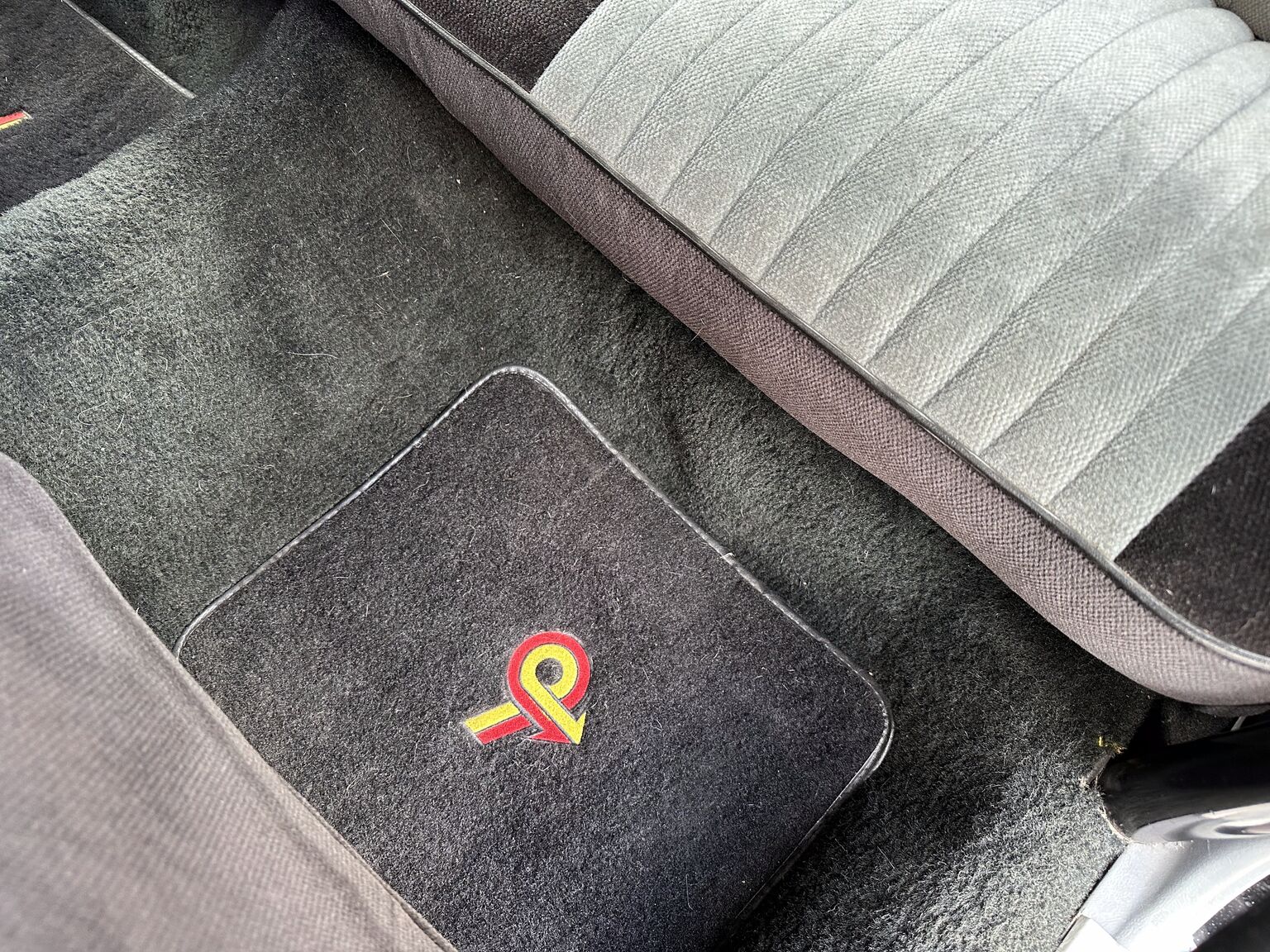 Interior image of 1987 Buick Grand National "GNX" (29)