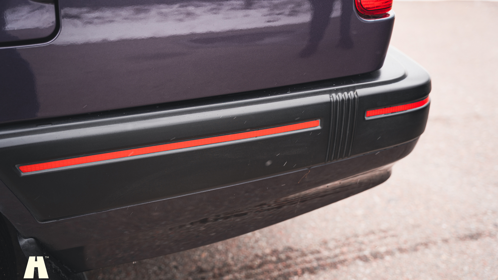 Exterior image of 1995 Volvo 940 SE